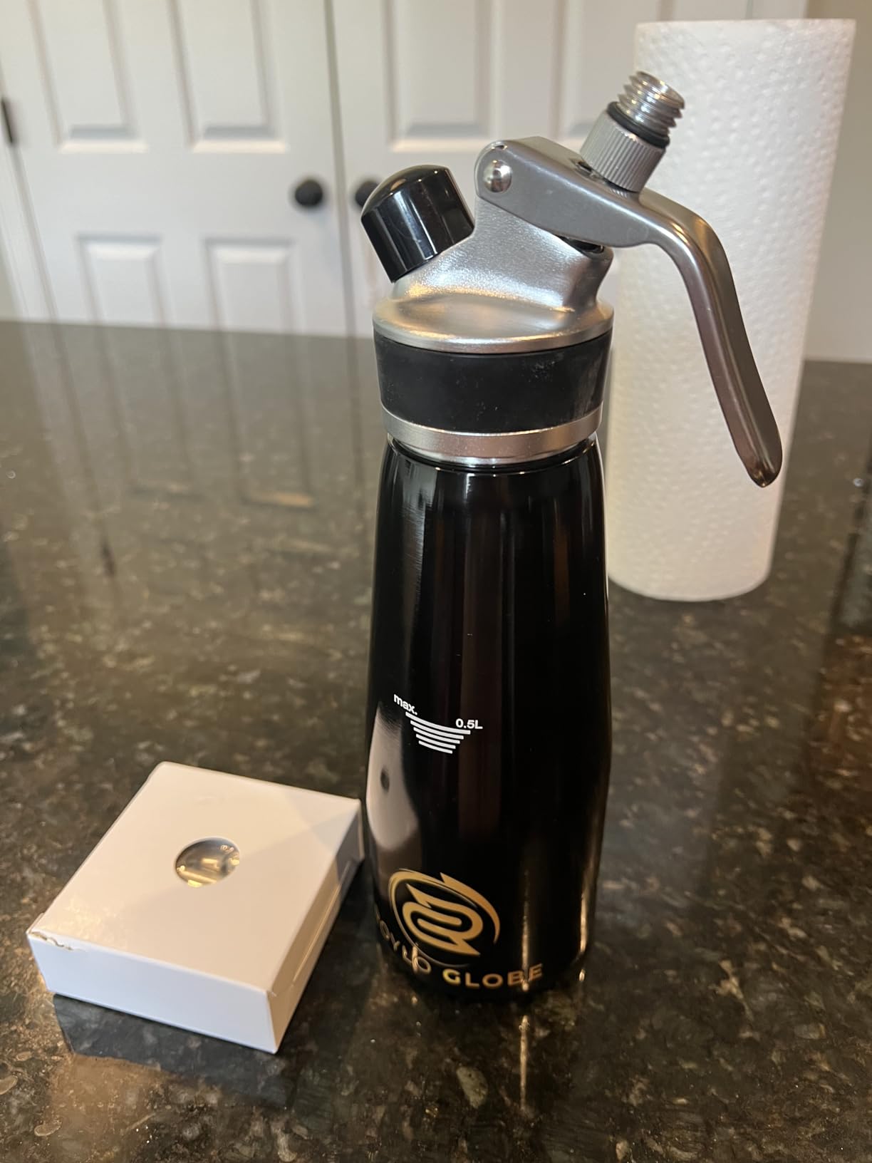 Professional Whipped Cream Dispenser - 500 ml Whipped Cream Maker With Silicone Grip - Heavy Duty Homemade Whipped Cream Dispenser - Whip Cream Canister With 6 Decorating Tips & 2 Cleaning Brushes customer photo 1