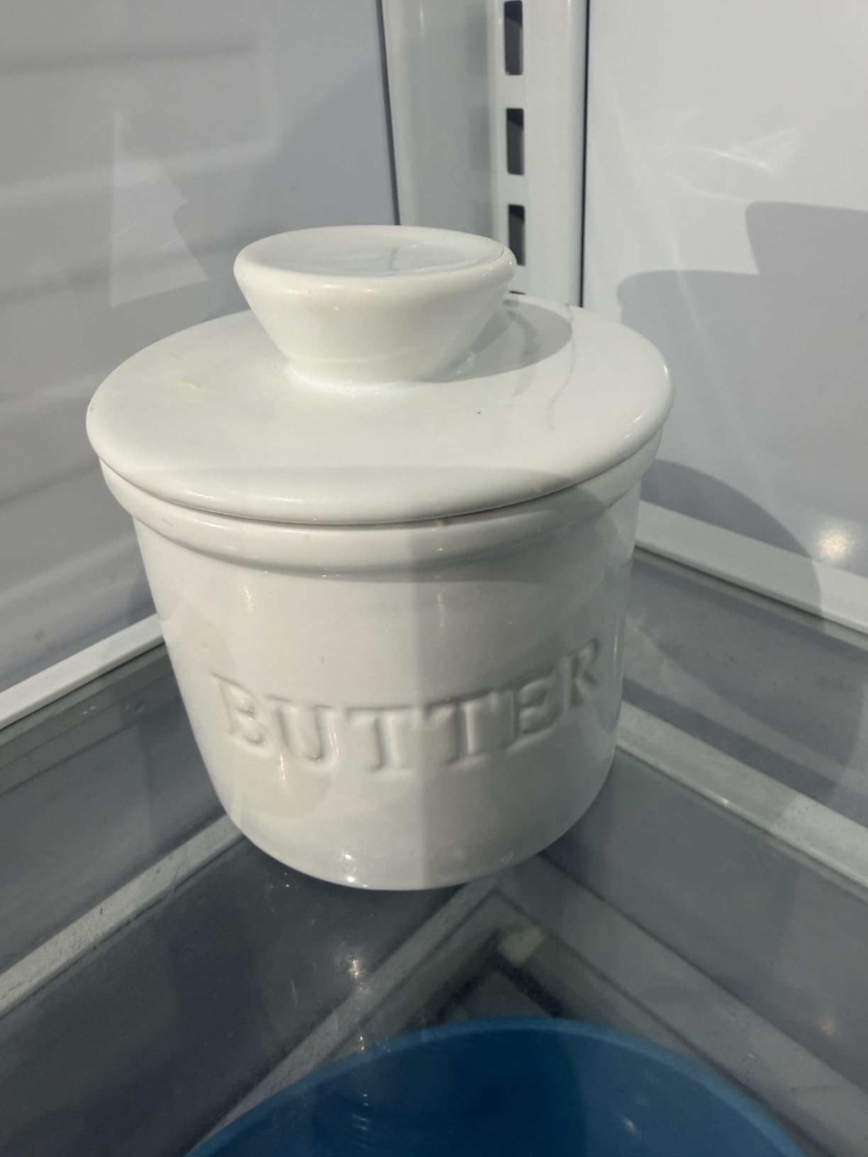 Bell Shaped Butter Crock with Lid for Countertop with Water Line & Spreader Knife, Ceramic French Butter Dish Keeper For Fresh, Soft & Spreadable Butter - White customer photo 1