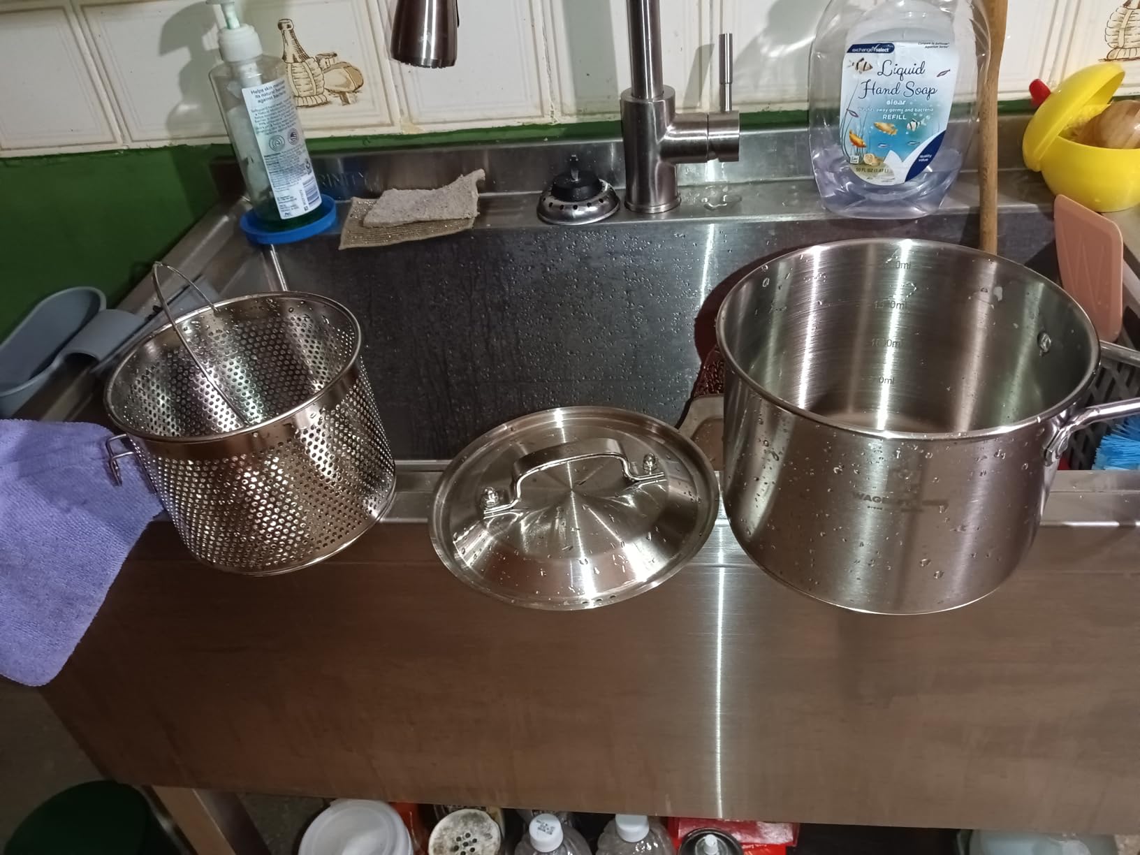 Premium Stainless Steel Asparagus Steamer Pot or Spaghetti Pasta Stovetop Cooker with Perforated Steamer Basket, Tall & Large Size, Versatile Cookware, 3-Ply Base(4.3Liters/1.14Gals) customer photo 1