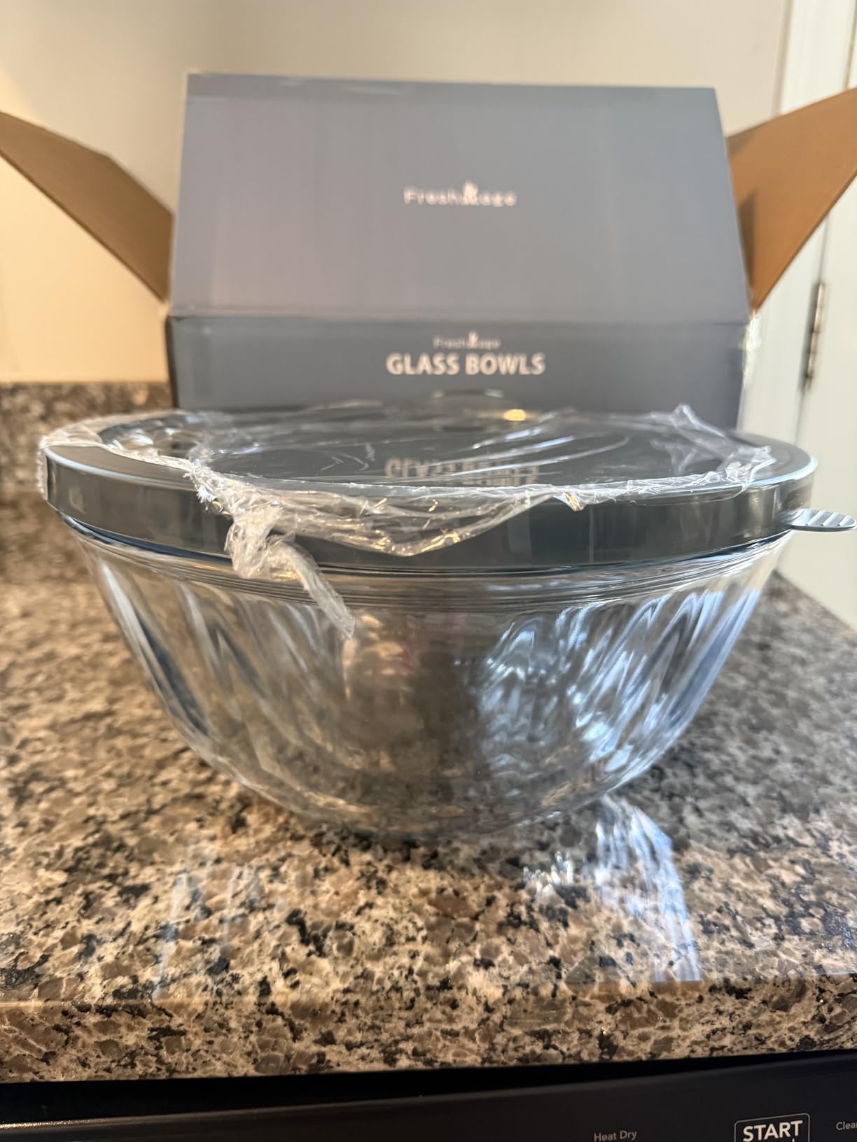 Freshmage Mixing Bowls with Airtight Lids Sets, 5 Packs Thick Glass Nesting Bowls for Kitchen Baking, Meal Prepping, Bpa Free, Dishwasher Safe, 0.5/0.8/1.6/2.7/4.4 Qt customer photo 2