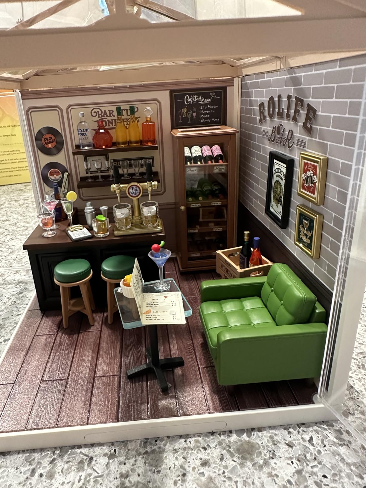 Super Creator-Mini Blocks Model Building Set for Adults, Miniature Plastic House Kit Super Store-Building Blocks Toys for Teens 8-12, DIY Crafts/Hobbies for Teens & Adults (Leisurely Cheers Bar) customer photo 1