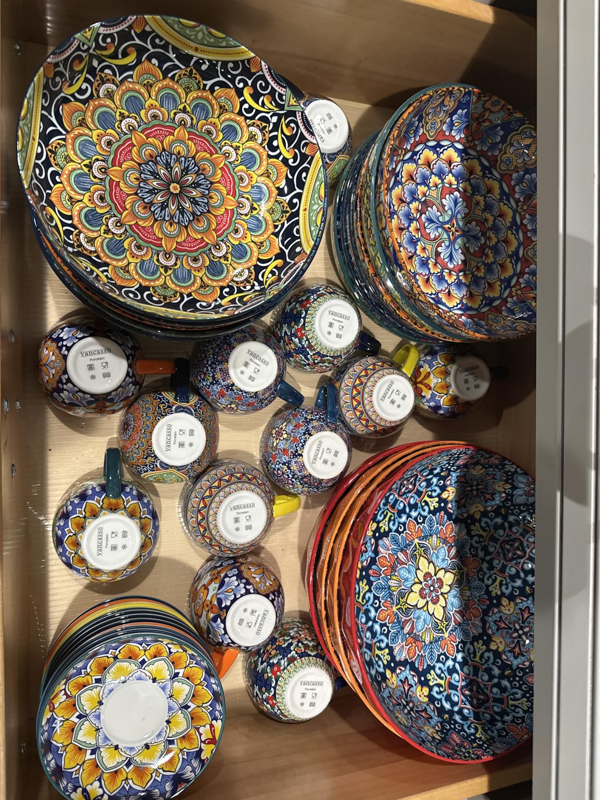 vancasso Pasta Bowls, 42 oz Ceramic Salad Bowls of 4, Large Colorful Serving Bowls for Kitchen, Dishwasher & Microwave Safe Soup Bowls, Pasta Plates customer photo 1