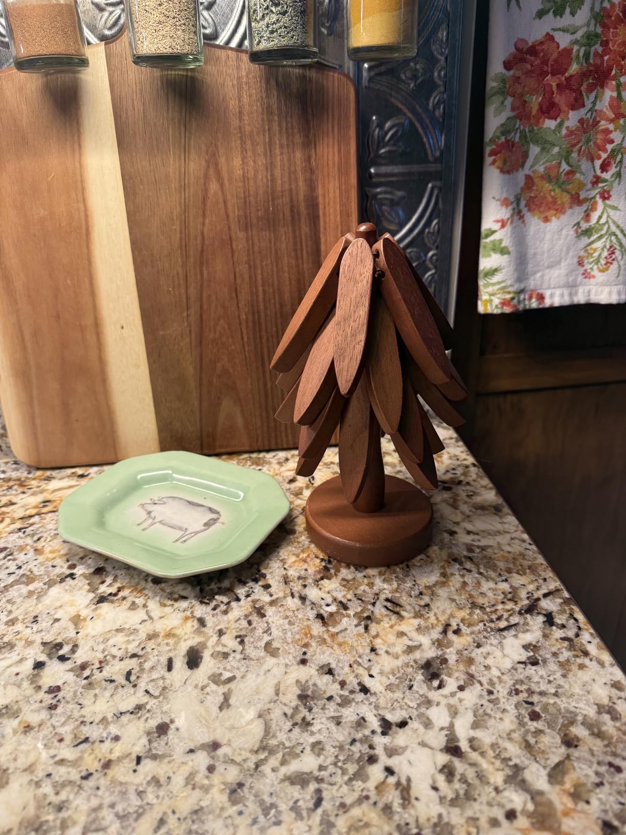 Wooden Trivets for Hot Dishes, Hot Dish Coaster with Tree-Shaped Wood Collapsible Hot Pad Trivet - 4 + 1 Stand (Walnut Wood) customer photo 2