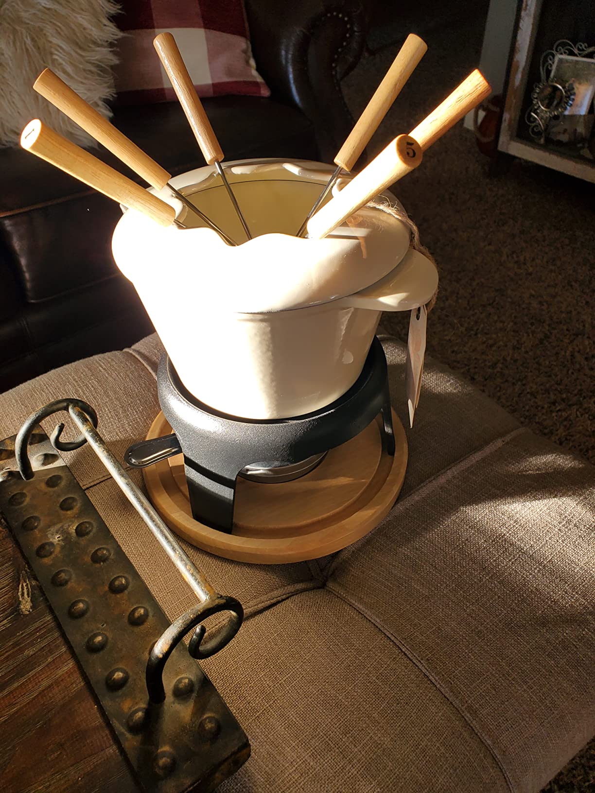 Twine Farmhouse Kitchen Enamel Cast Iron Set Cheese Melting Fondue Pot Metal Stainless Steel Forks and Wood Stand, Beige customer photo 2
