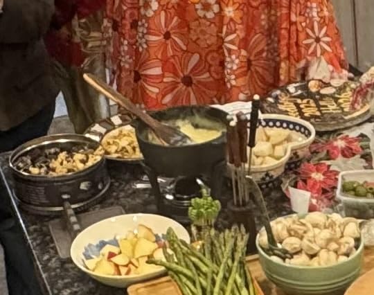 BOSKA Fondue Pot Set Party Pro - Cast Iron Fondue Set with Burner and 4 Forks customer photo 1