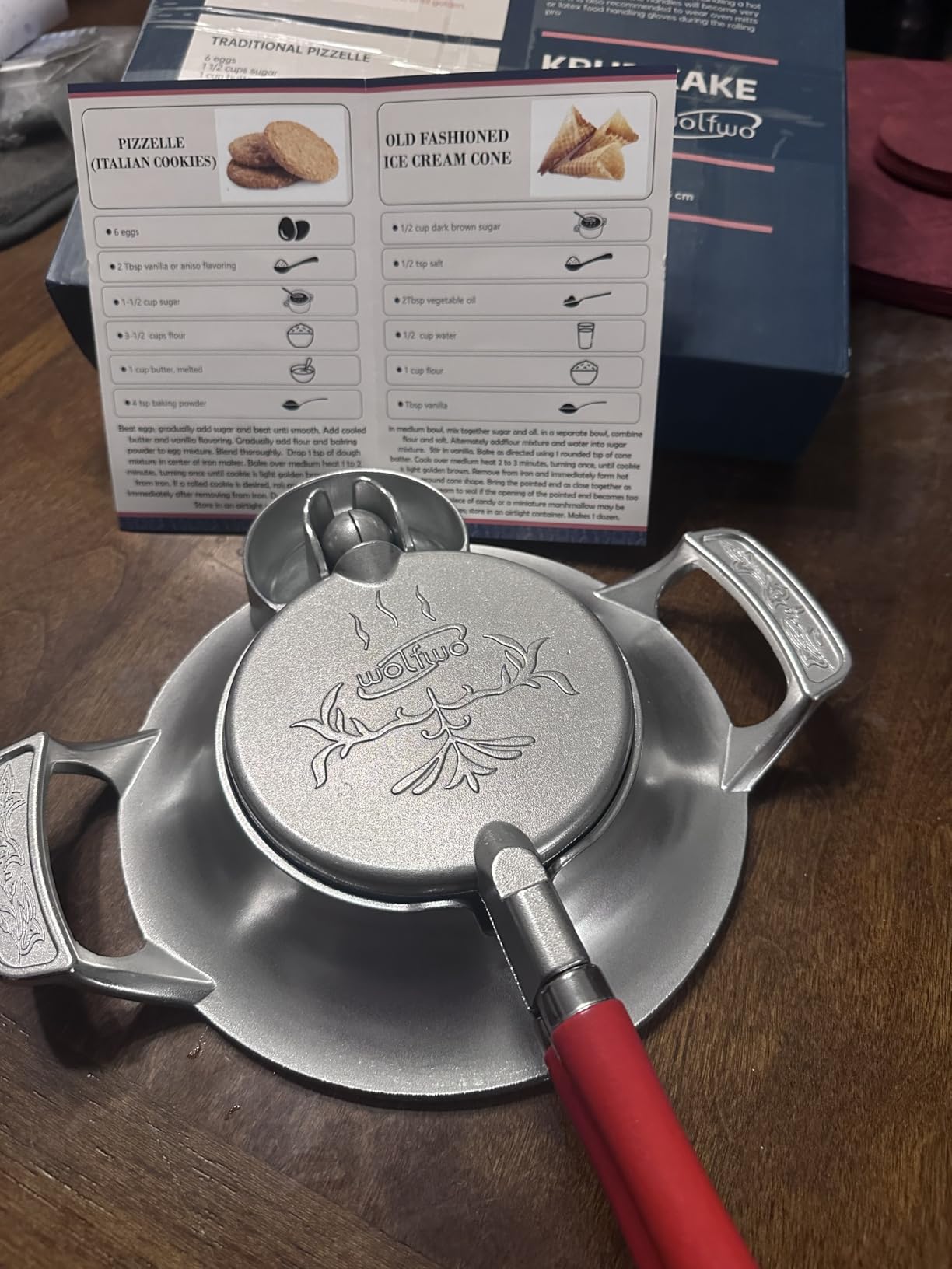Wolfwo Traditional Rotating Krumkake Iron for Gas Stoves, Electric Furnace - Cast Aluminum customer photo 1