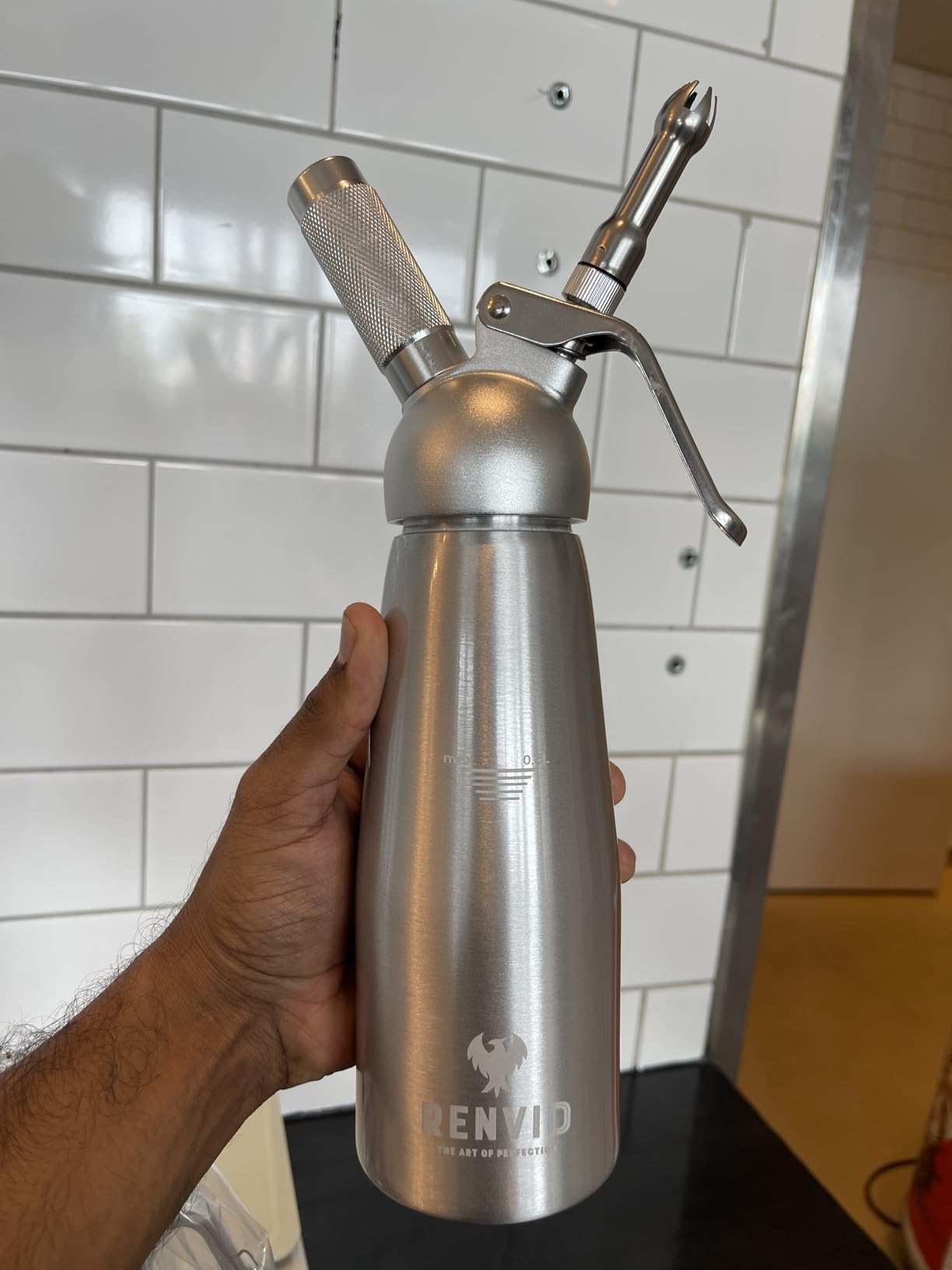 Professional Whipped Cream Dispenser-500mL Aluminium Whip Maker Canister with 2 Sets of Stainless Steel & Plastic Tips, Cleaning Brush & Mesh Storage Bag-Leak-Proof customer photo 1