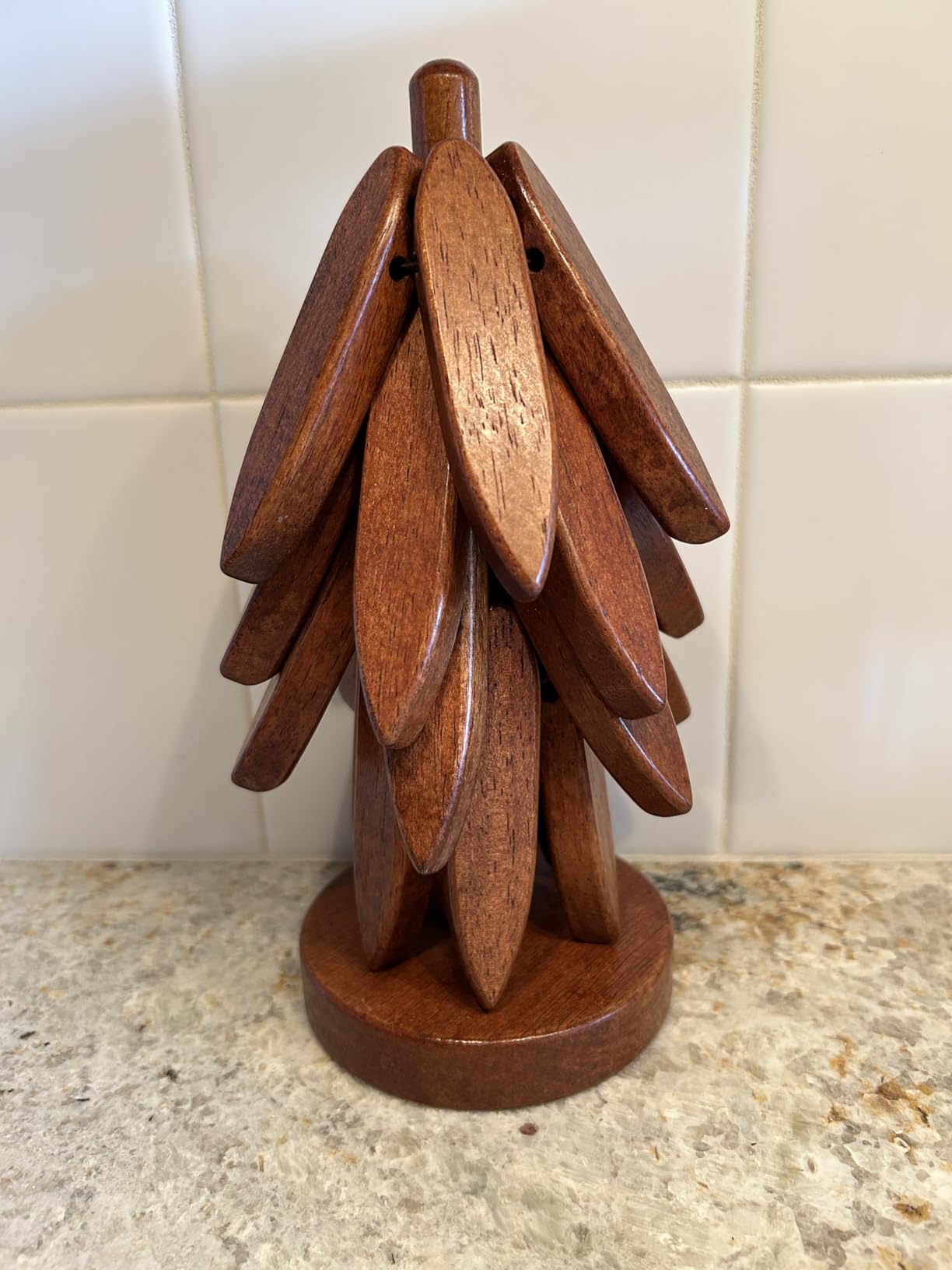 Wooden Trivets for Hot Dishes, Tree Shape Trivet Set, 4 Wooden Trivets + 1 Stand, Stored Like a Christmas Tree (Walnut Wood) customer photo 2