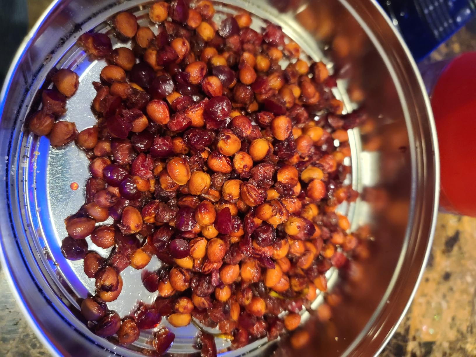 SCHVUBENR 7-IN-1 Large Cherry Pitter Tool - Portable Cherry Corer Pitter with Ergonomic Push Design - Pit 7 Cherries at Once customer photo 1