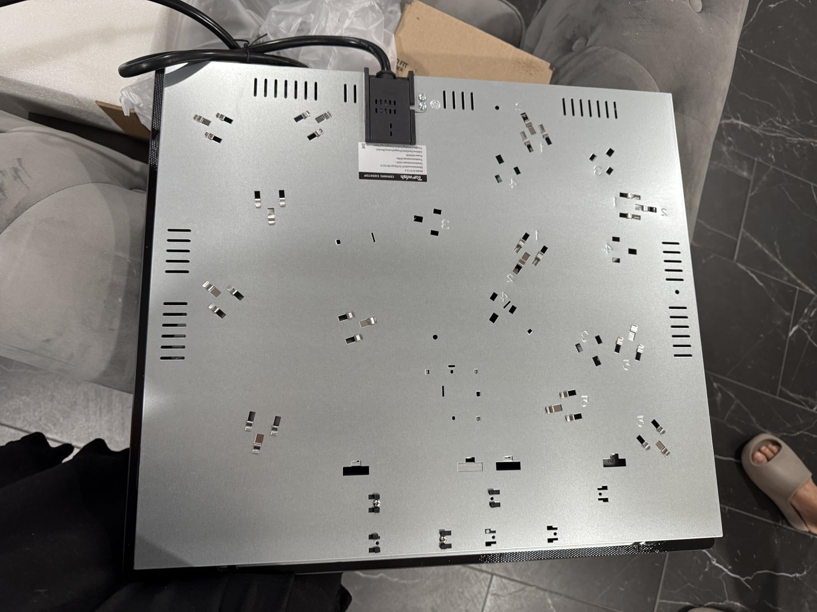 4 Burner Electric Cooktop, TOPWISH 24 Inch, Built-in Electric Stove Top, 220-240v Radiant Cooktop with Child Lock, Touch Control, Residual Heat Indicator, Overheat Protection, Hard Wire (No Plug) customer photo 2