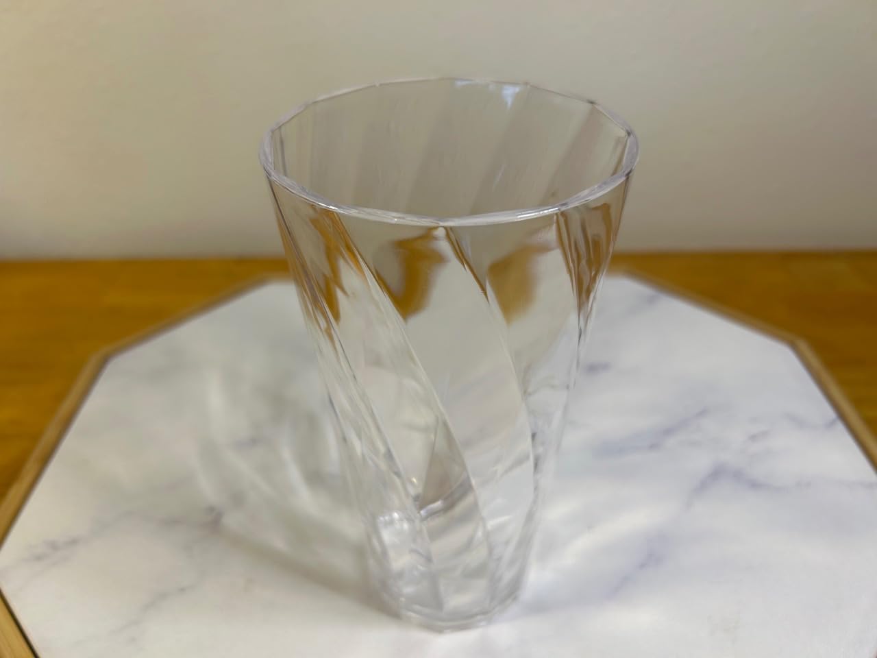 US Acrylic Optix Plastic Reusable Drinking Glasses (Set of 16) 14oz Rocks & 20oz Water Cups in Clear | BPA-Free Tumblers, Made in USA | Top-Rack Dishwasher Safe customer photo 2