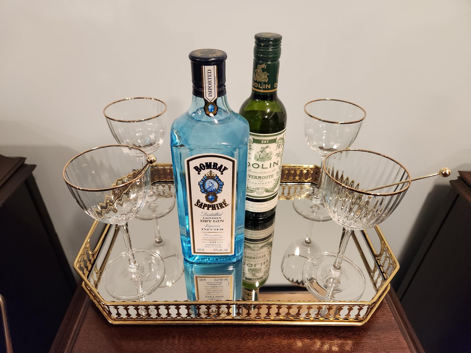 VEMACITY - Ribbed Nick and Nora Cocktail Glasses with Gold Rims (5.4oz) | Nick & Nora Glasses Set of 4, Jigger & 4 Picks - Vintage Glassware | Gimlet Cocktail Glasses | Ideal for Gifting customer photo 1