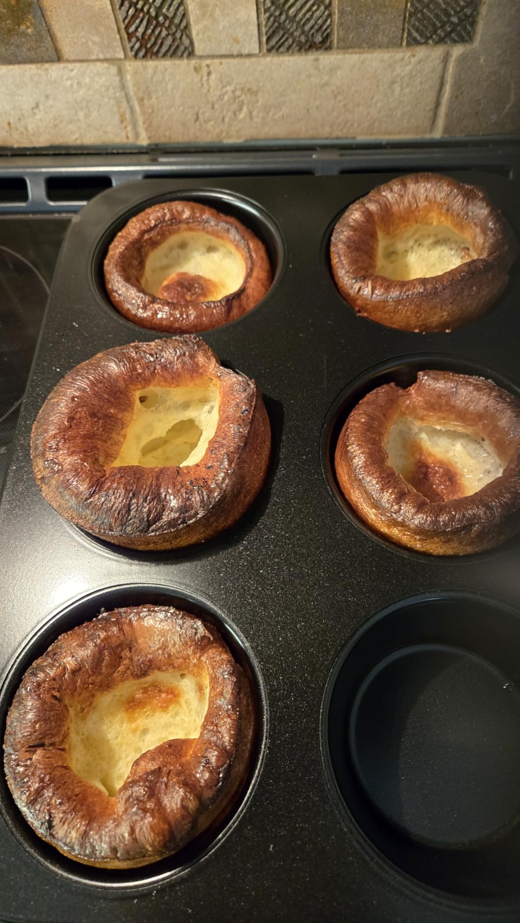 Wrenbury Nonstick Muffin Pan 12 Cup - Deep Cupcake Yorkshire Pudding Tin, PTFE & PFOA Free Carbon Steel, Warp Resistant Baking Tray for Even Bakes customer photo 1