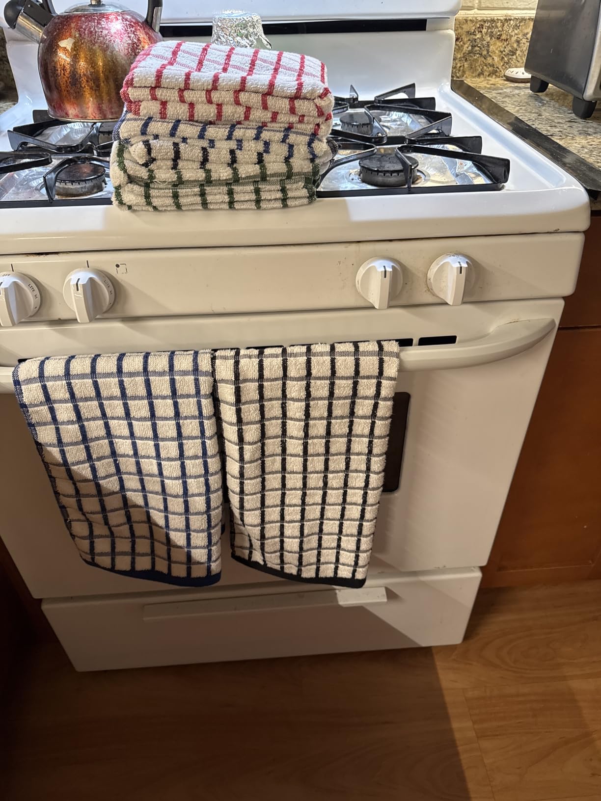 Premium Dish Towels for Kitchen, 8 Pack, 16x26 - 100% Cotton Kitchen Towels with Hanging Loop, Ultra Absorbent and Thick 410 GSM, Multicolor customer photo 1