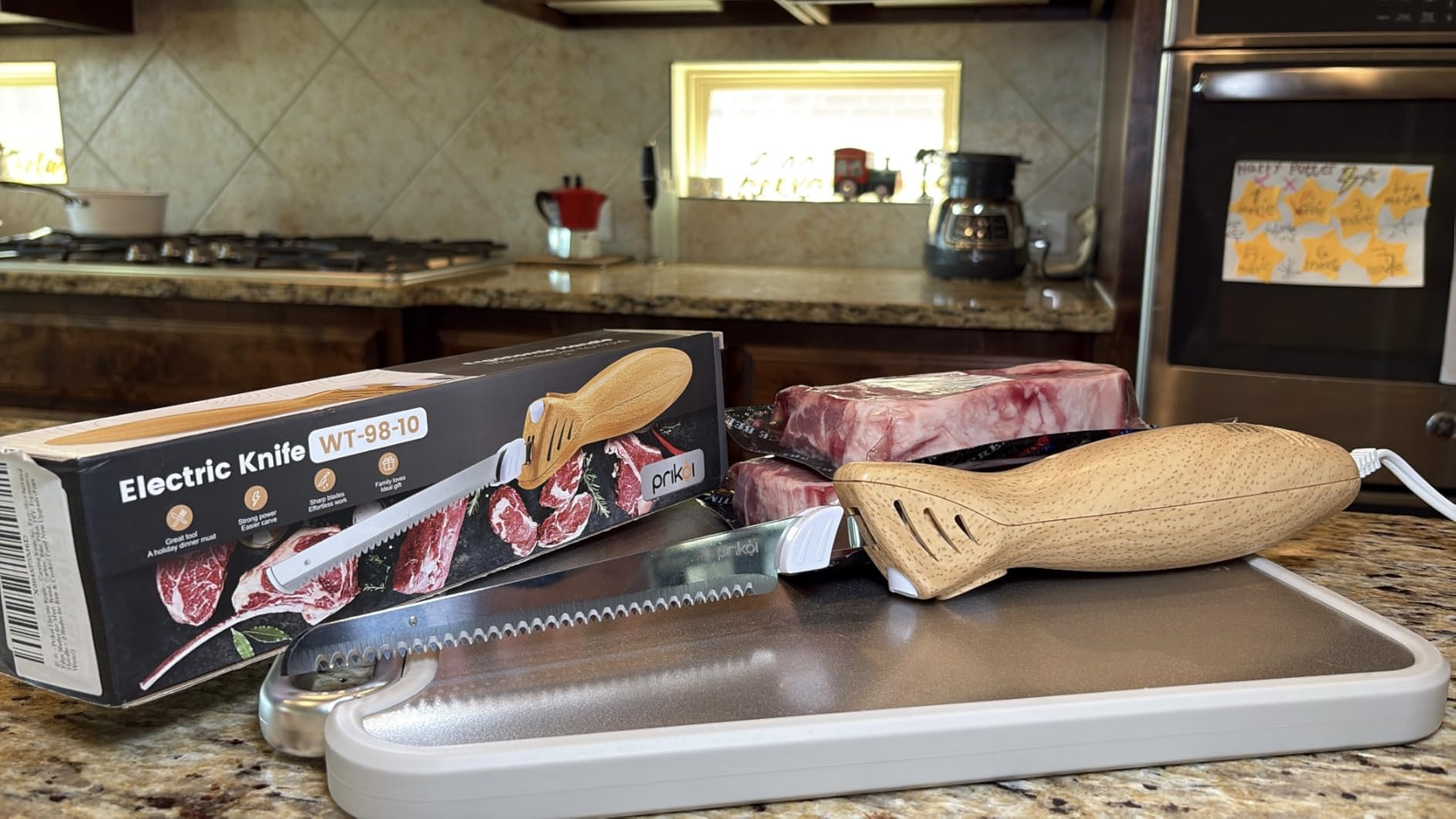 Electric Knife - Carving Knife Set, Easy-Slice Serrated Edge Blades for Meat, Bread, Turkey, Ribs, Fillet, DIY, Ergonomic Handle + 2 Blades for Raw & Cooked Food New Upgrade(Faux Wood) customer photo 1