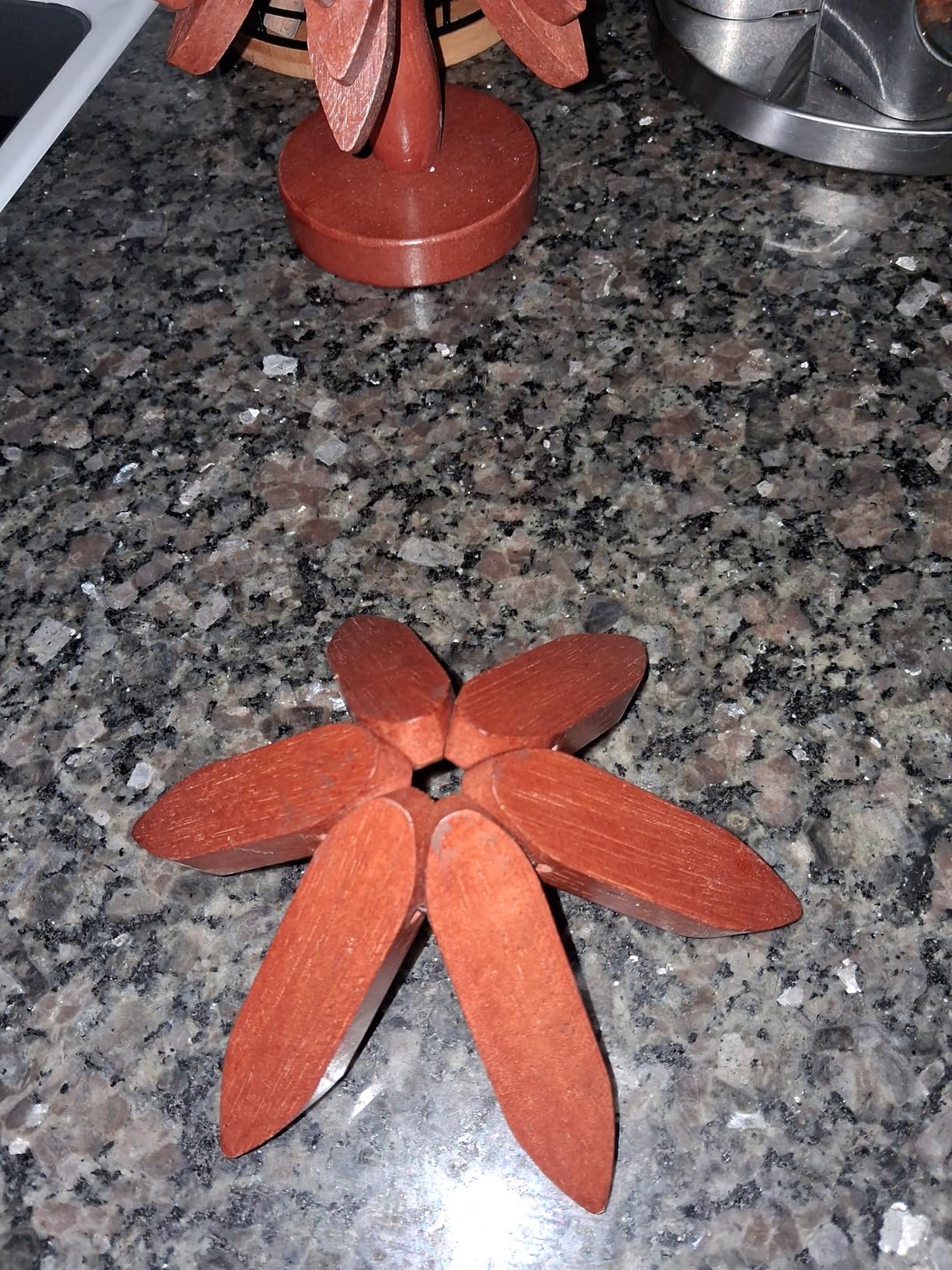 Foldable Wooden Trivet (Set of 4) - Space-Saving Tree Shape Design, Natural Beech Wood Hot Plate Holder (Red Walnut) customer photo 1