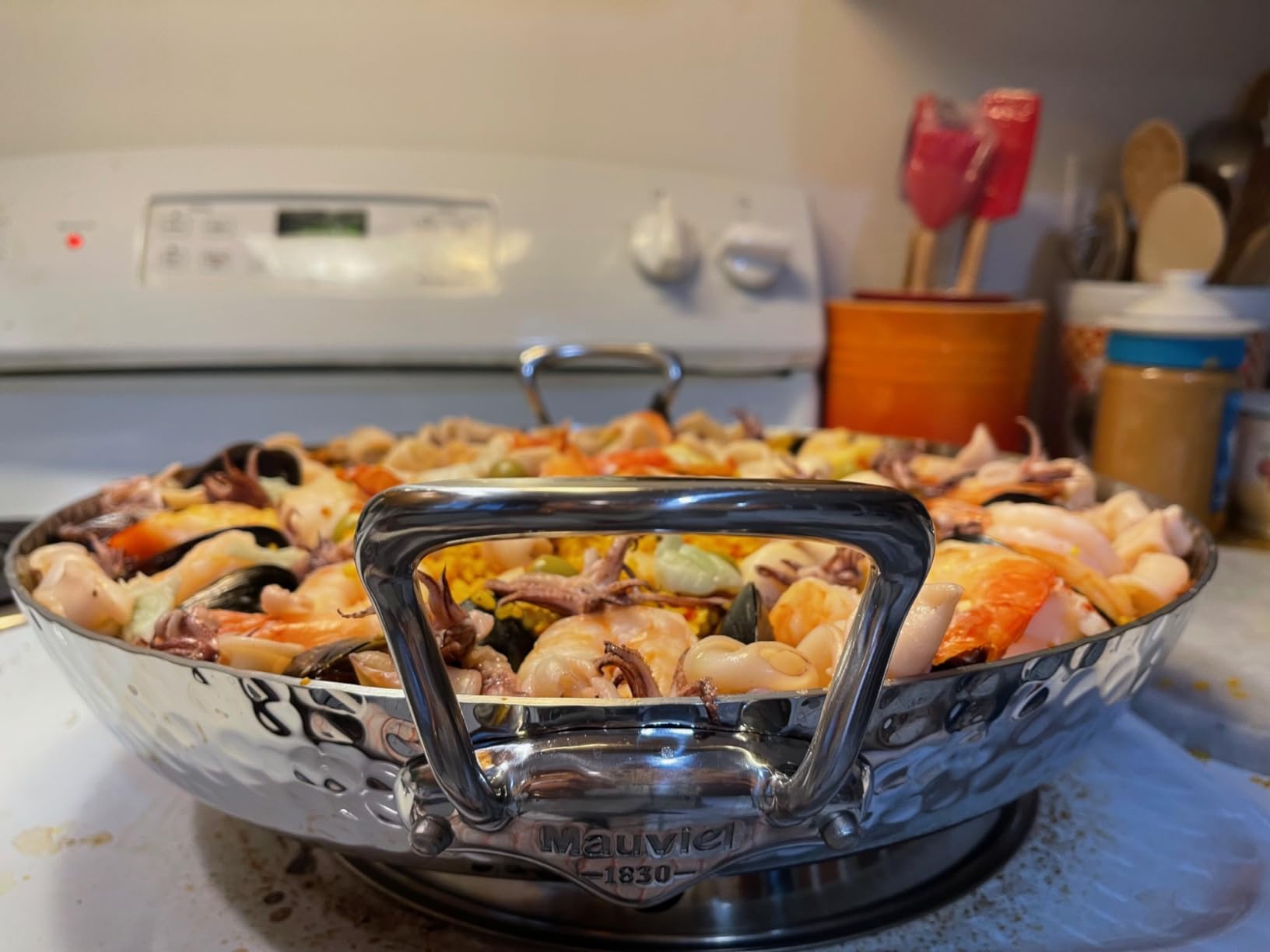 Mauviel M'Elite 5-Ply Hammered Polished Stainless Steel Paella Pan with Cast Stainless Steel Handles, 13.8-in, Made in France customer photo 2