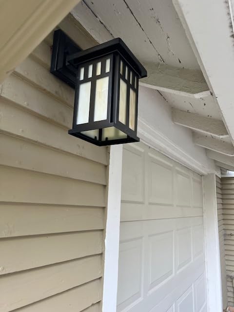 Westinghouse 6732800 Burnham One-Light Exterior Wall Lantern on Steel with Honey Art Glass, Oil Rubbed Bronze Finish, 1 Pack customer photo 1