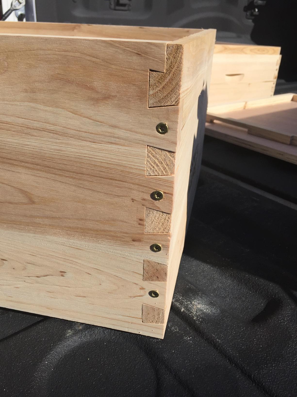 Honey Keeper Beehive 20 Frame Complete Box Kit (10 Deep and 10 Medium) with Metal Roof for Langstroth Beekeeping customer photo 2