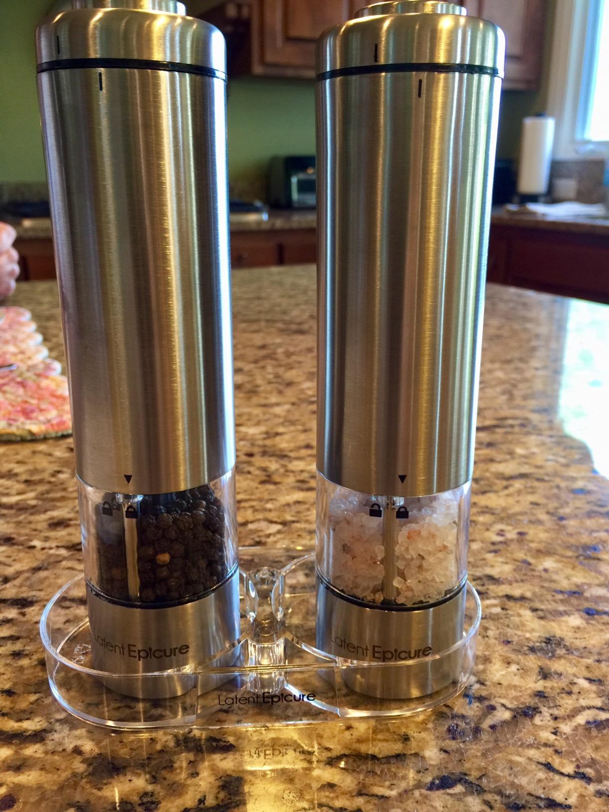 Latent Epicure Electric Salt and Pepper Grinder Set, USB-C Rechargeable Stainless Steel Mills with LED Light, Adjustable Ceramic Grinders and Acrylic Mill Rest Tray customer photo 1