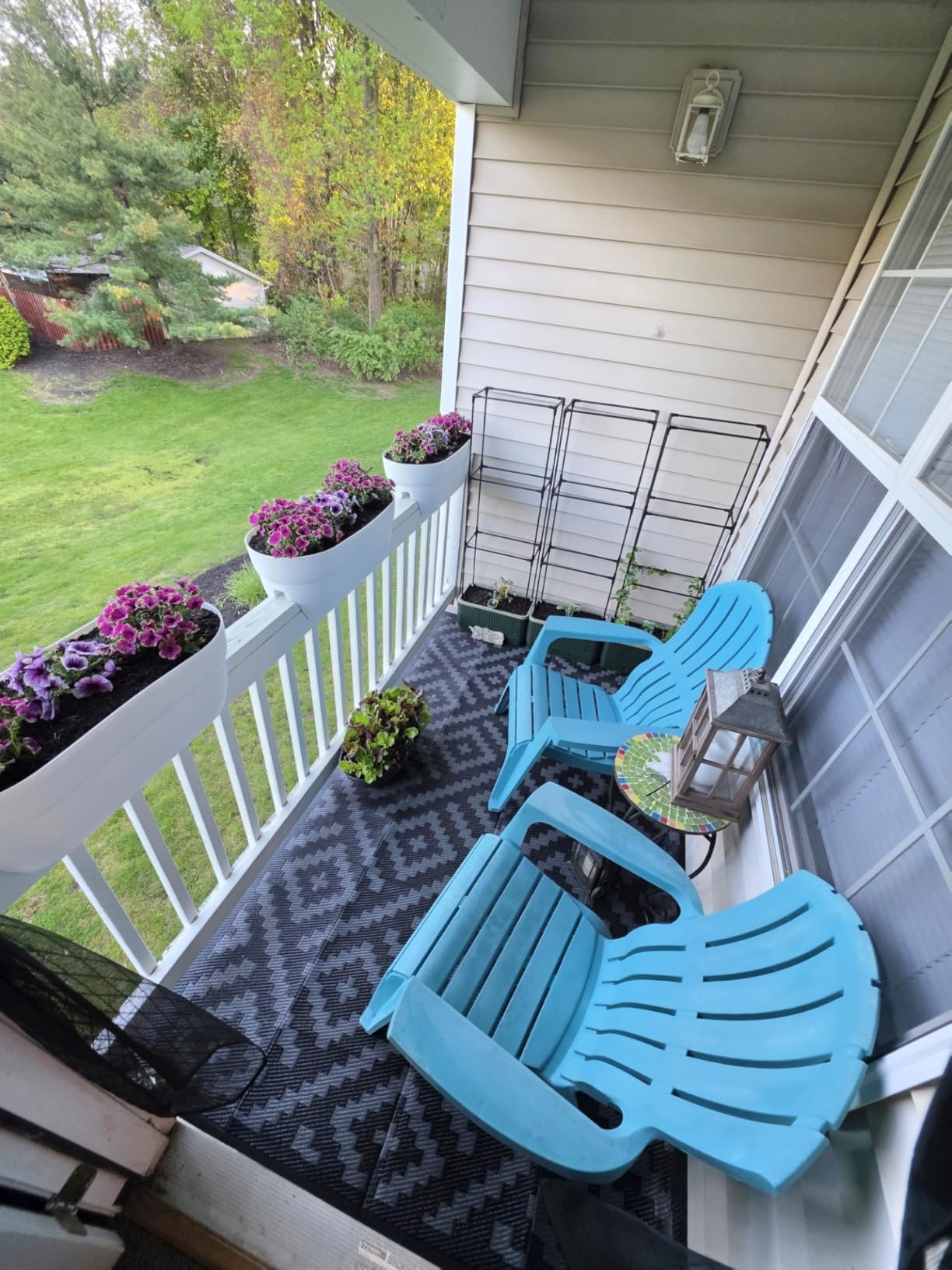 Bloomers Railing Planter with Drainage Holes - 24