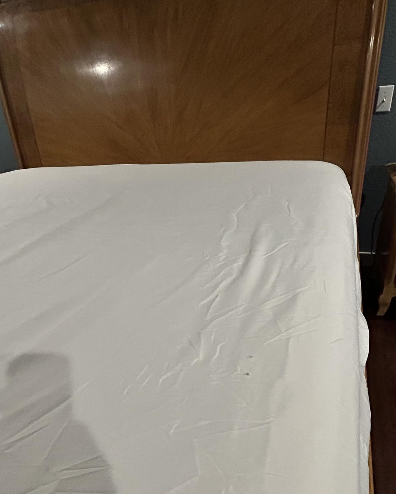 Queen Size 4 Piece Sheet Set - Comfy Breathable & Cooling Sheets - White | Hotel Luxury Bed Sheets for Women & Men, Deep Pockets, Easy-Fit, Extra Soft and Wrinkle Free Sheets, Oeko-Tex Bed Sheet Set customer photo 1
