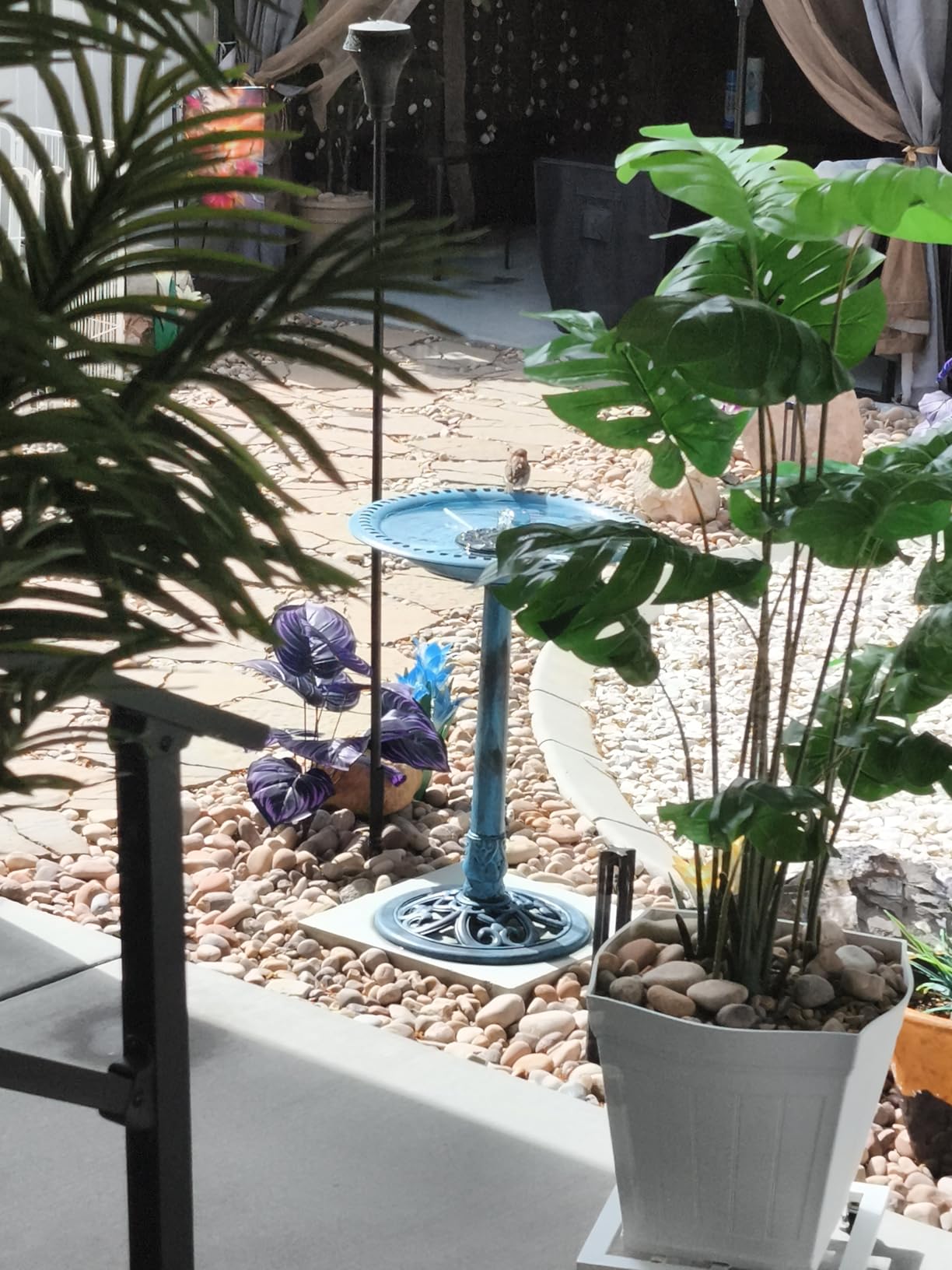 VIVOHOME Bird Bath for Outside, Polyresin Pedestal Birdbath, Green | Weather-Resistant, 20-Inch Bowl, 28-Inch Height, for Outdoor/Garden, Bird-Friendly, Easy to Clean customer photo 2