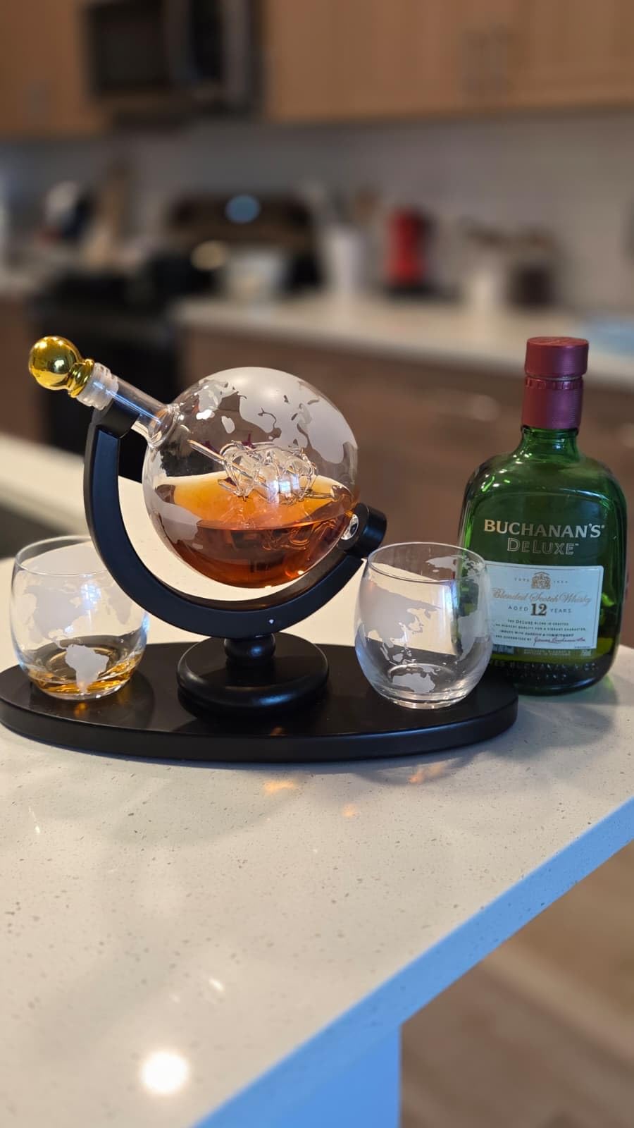 Gifts for Men, Whiskey Decanter Globe Set with 2 Etched Whiskey Glasses - for Liquor Scotch Bourbon Vodka, Gifts For Dad - 850ml customer photo 1