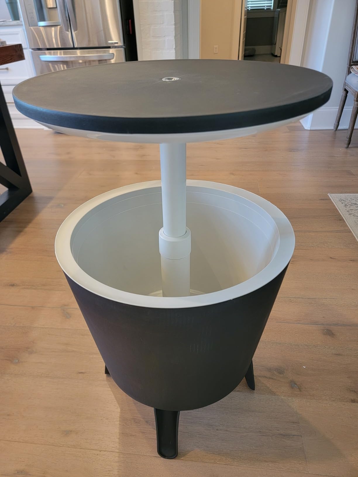 Keter Modern Cool Bar Outdoor Patio Furniture and Hot Tub Side Table with 7.5 Gallon Beer and Wine Cooler, Dark Grey customer photo 2