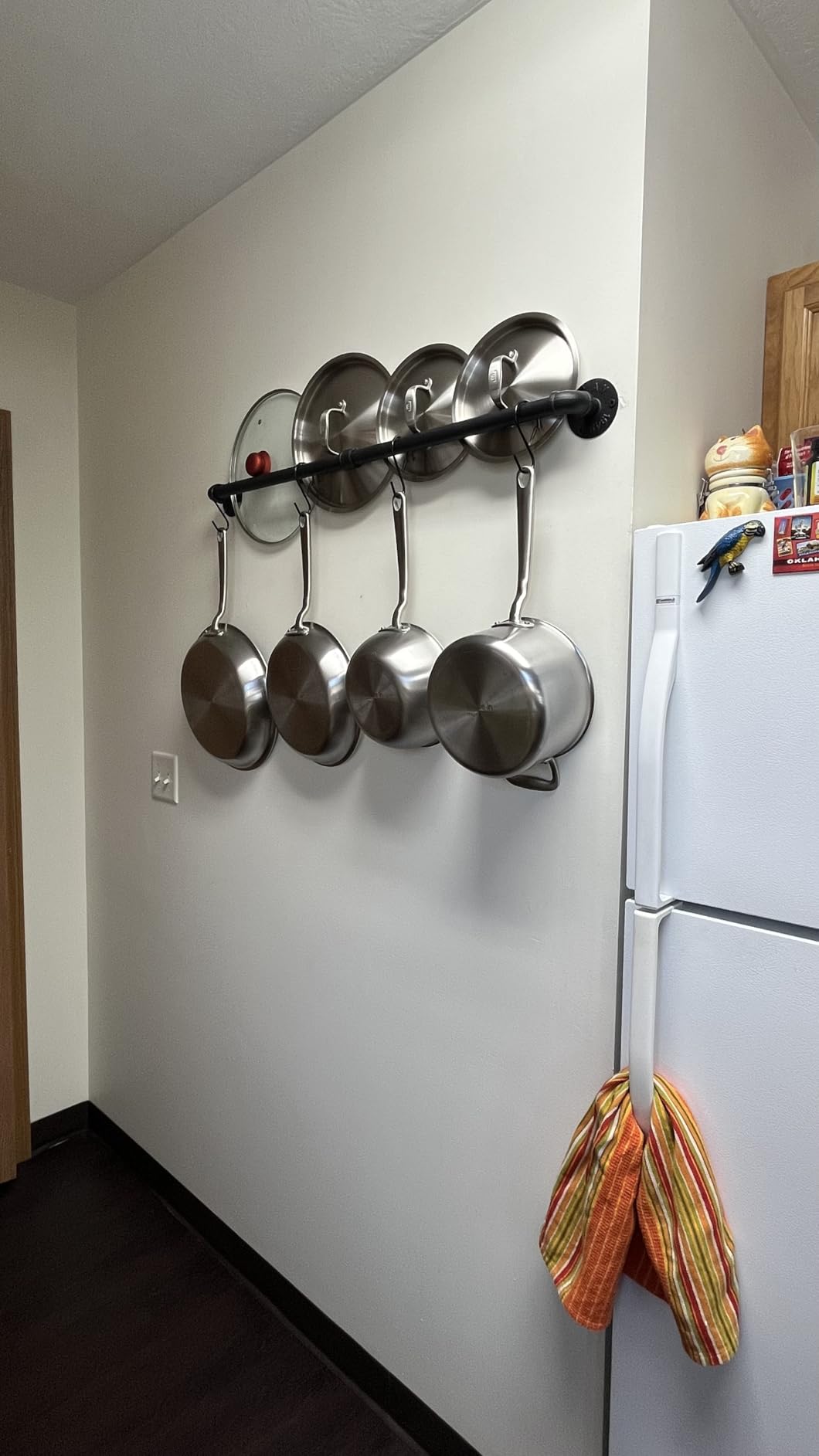 OROPY 38 inch Pot Bar Rack Wall Mounted Detachable Pans Hanging Rail Kitchen Lids Utensils Hanger with 14 S Hooks Black customer photo 1