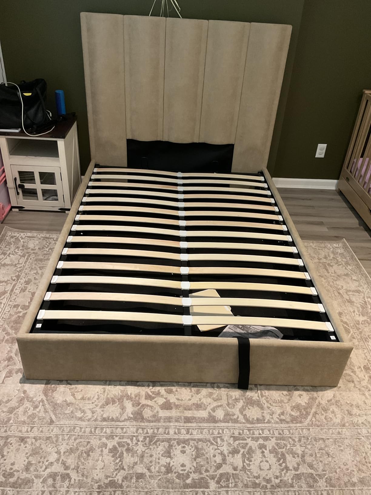 SAFAVIEH Area Rug 8x10 - Reflection Collection - Large - Cream & Ivory, Non-Shedding & Easy Cleaning, Ideal for Living Room, Bedroom, Dining Space (RFT665D) customer photo 2