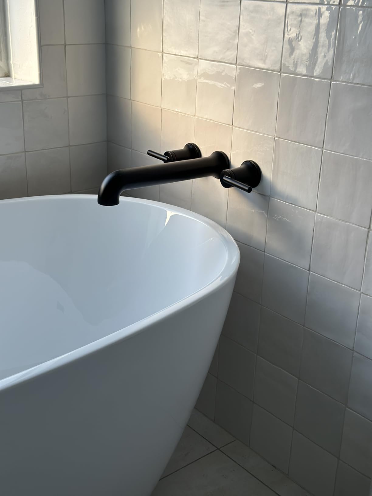 Delta Wall Mount Bathroom Faucet 3 Hole, Brushed Gold Bathroom Sink Faucet for Vanity, Champagne Bronze T5759-CZWL (Valve Not Included) customer photo 2