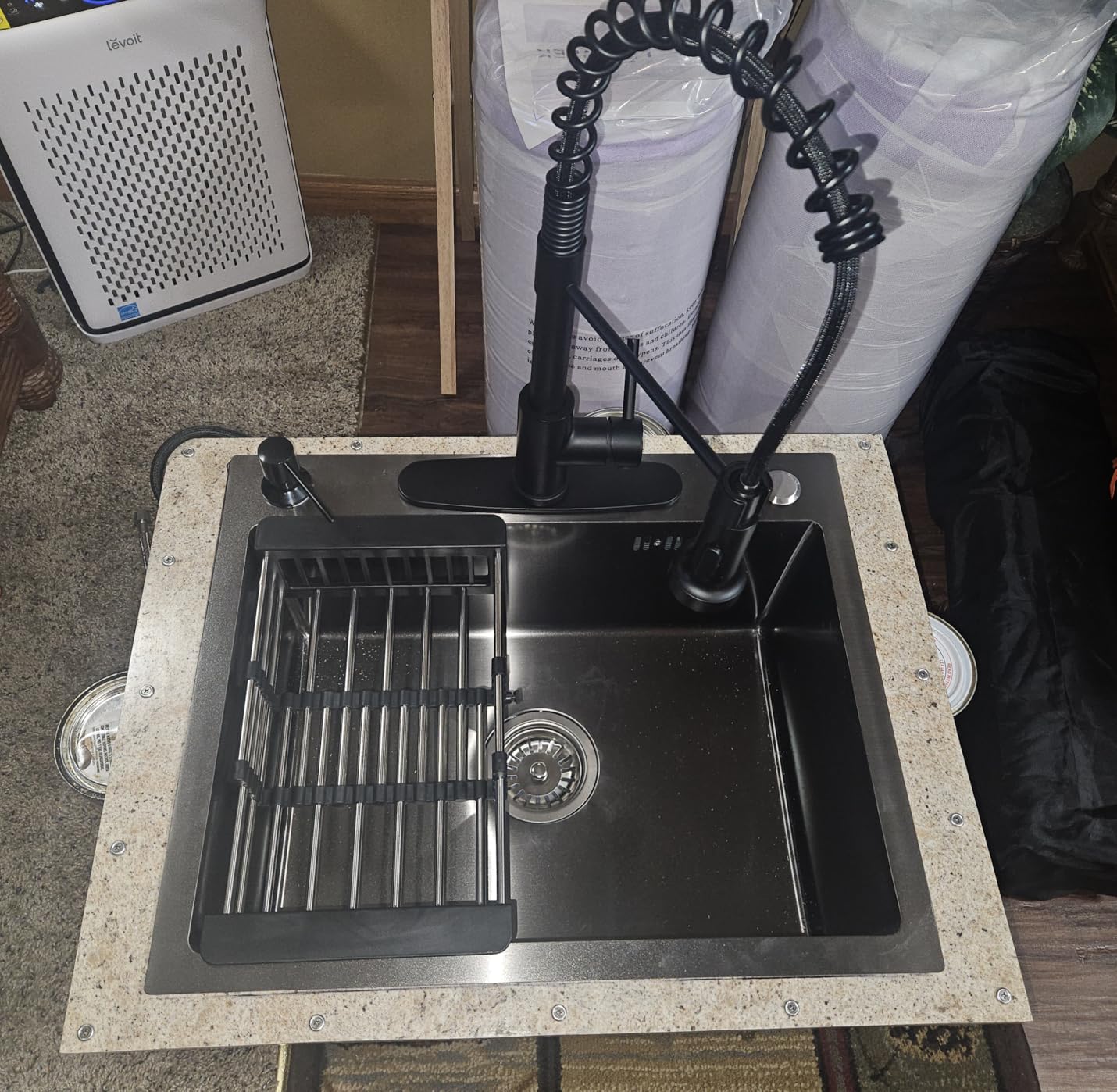 Kitchen Faucet with Pull Down Sprayer, Commercial Spring Single Handle High Arc Kitchen Sink Faucet, 360° Swivel, Black, Fits 1 or 3 Hole, Farmhouse & Modern Style OWOFAN 9009R customer photo 2