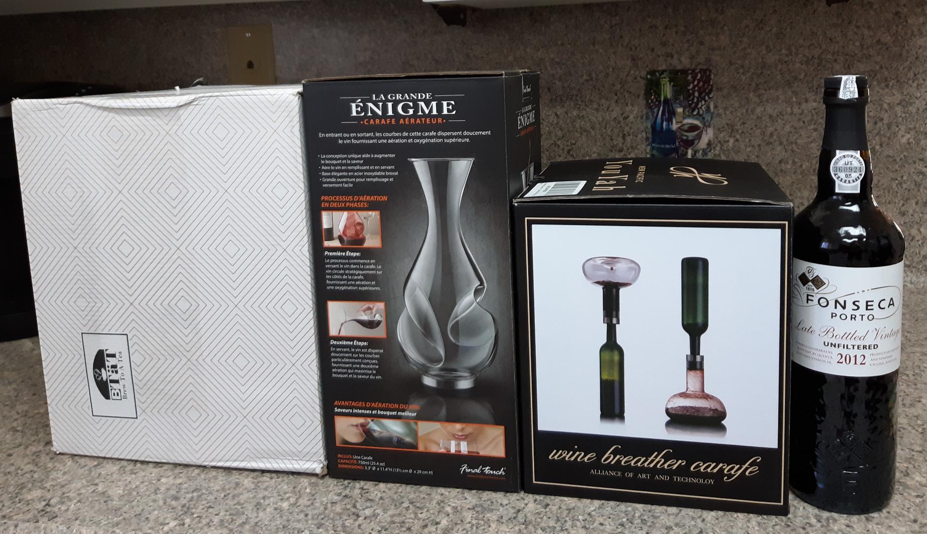 YouYah Wine Decanter Set, Red Wine Carafe with Drying Stand, Cleaning Beads and Aerator Lid, Crystal Glass, Wine Aerator, 100% Hand-blown (1300ML) customer photo 1