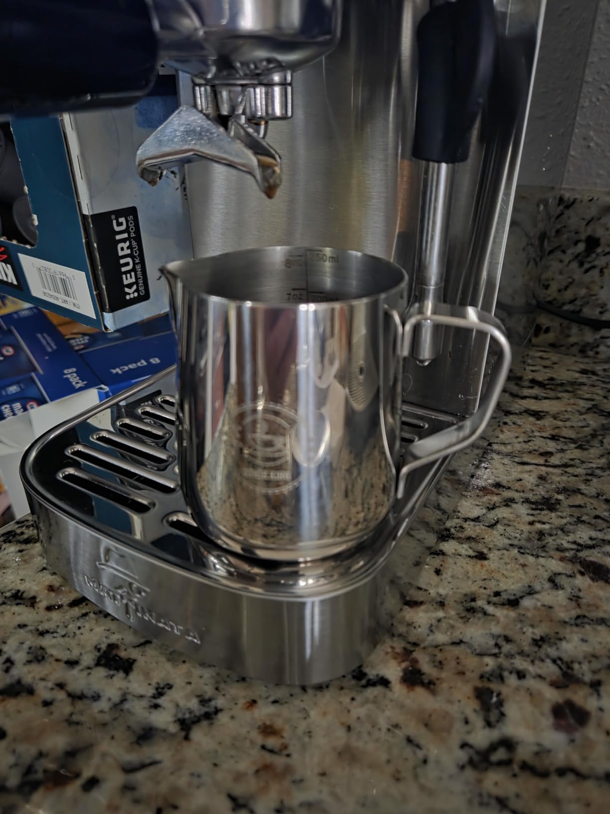 Milk Frothing Pitcher 32oz,Espresso Steaming Pitchers 900ml,Espresso Machine Accessories,Milk Frother Cup 32 Oz,Coffee Cappuccino Latte Art,Stainless Steel Jug customer photo 2