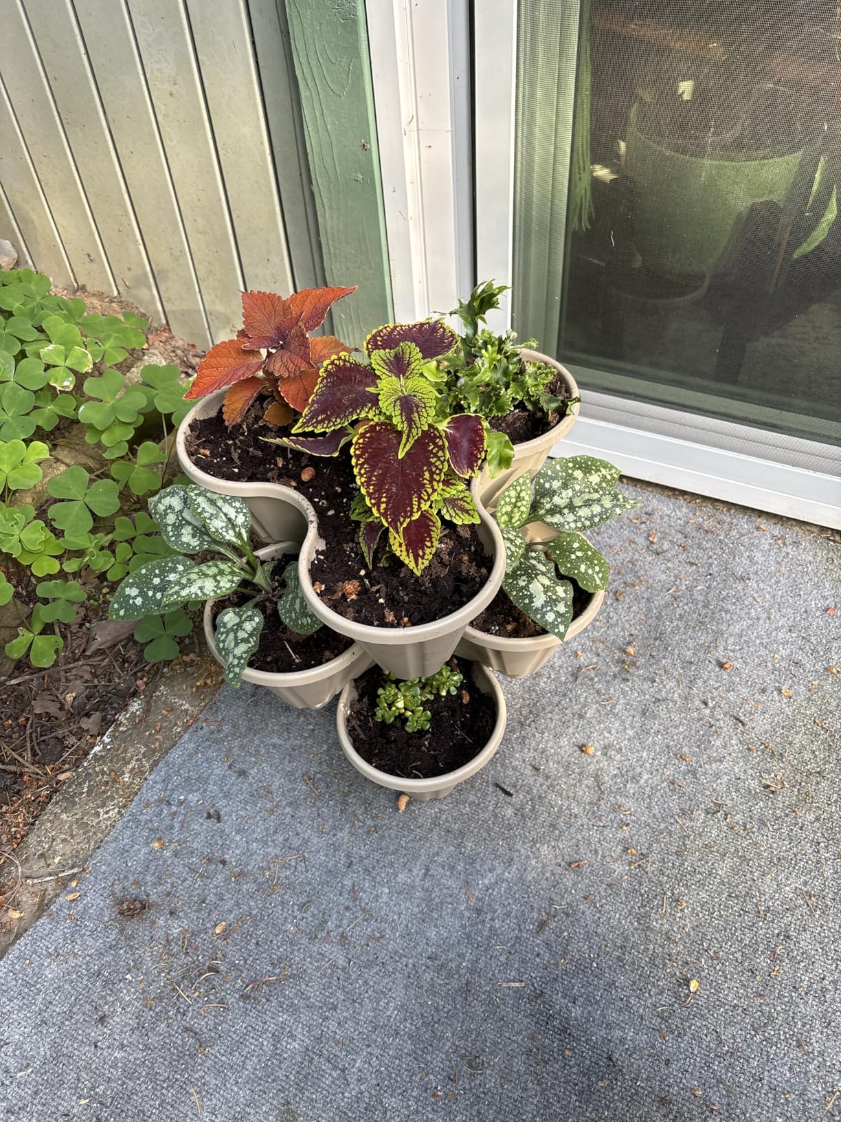 Set of 3 Stacking Planter Tower - 3-Tier Space Saving Flower Pots - Indoor/Outdoor Vertical Herb and Vegetable Planter by Pure Garden customer photo 1