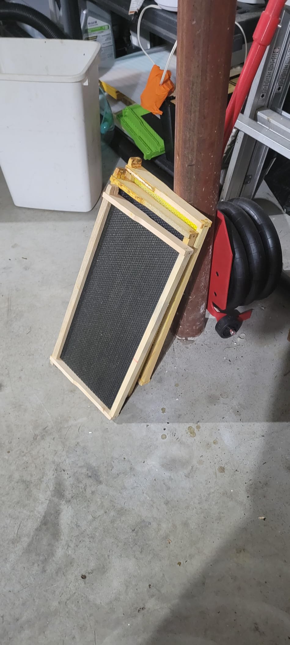 MayBee 5-Frame Nuc Beehive Box for Beekeeping Complete Bee Hive Nuc Box Kit Dipped in 100% Beeswax Includes 5 Wooden Frames & Heavy Wax Coated Foundations customer photo 1