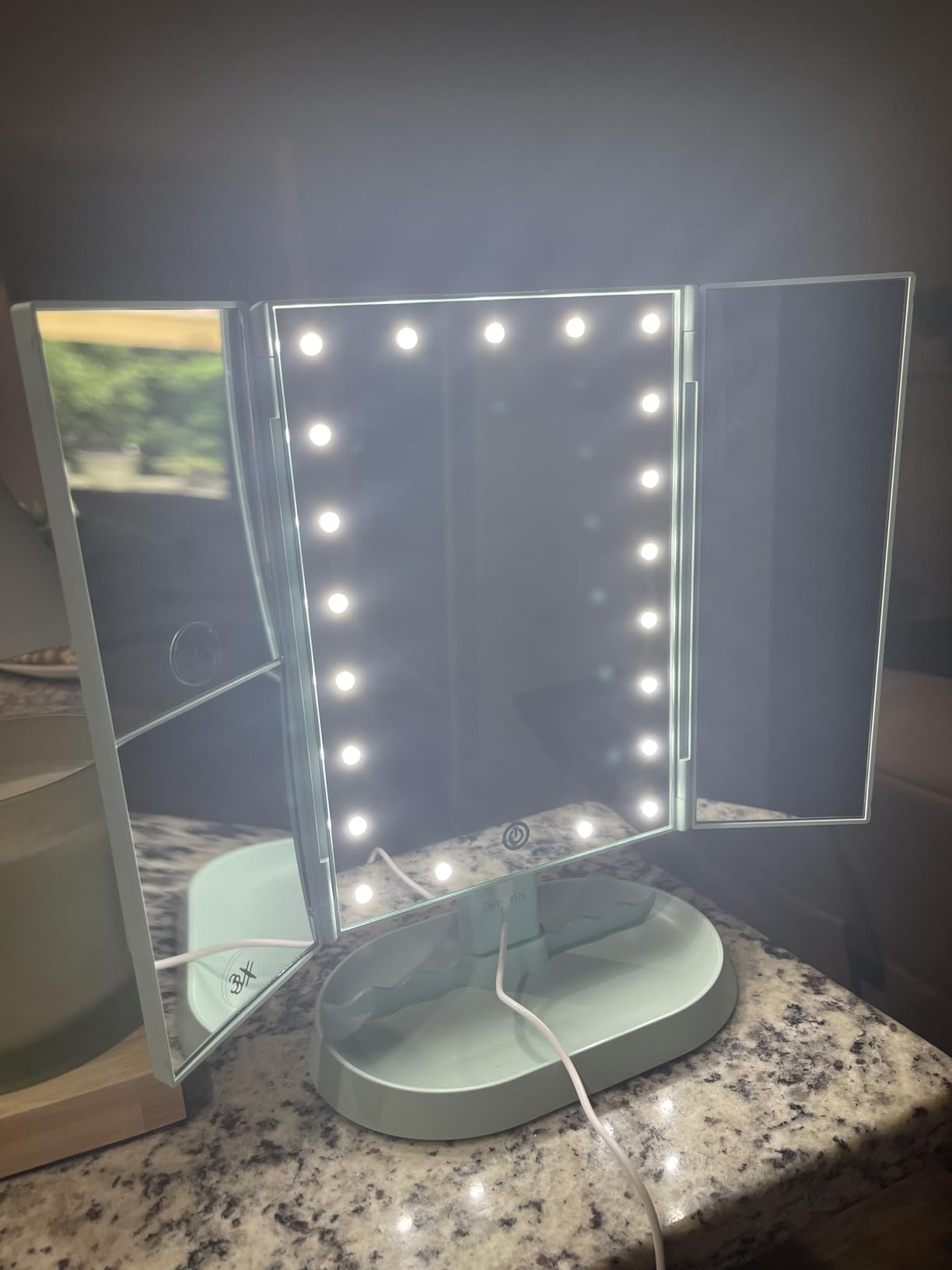 deweisn Trifold Lighted Vanity Makeup Mirror with 21 LEDs Lights, 1x/2x/3x Magnification and Touch Screen Dimming, Two Power Supplies Makeup Mirror, Gift for Women customer photo 1