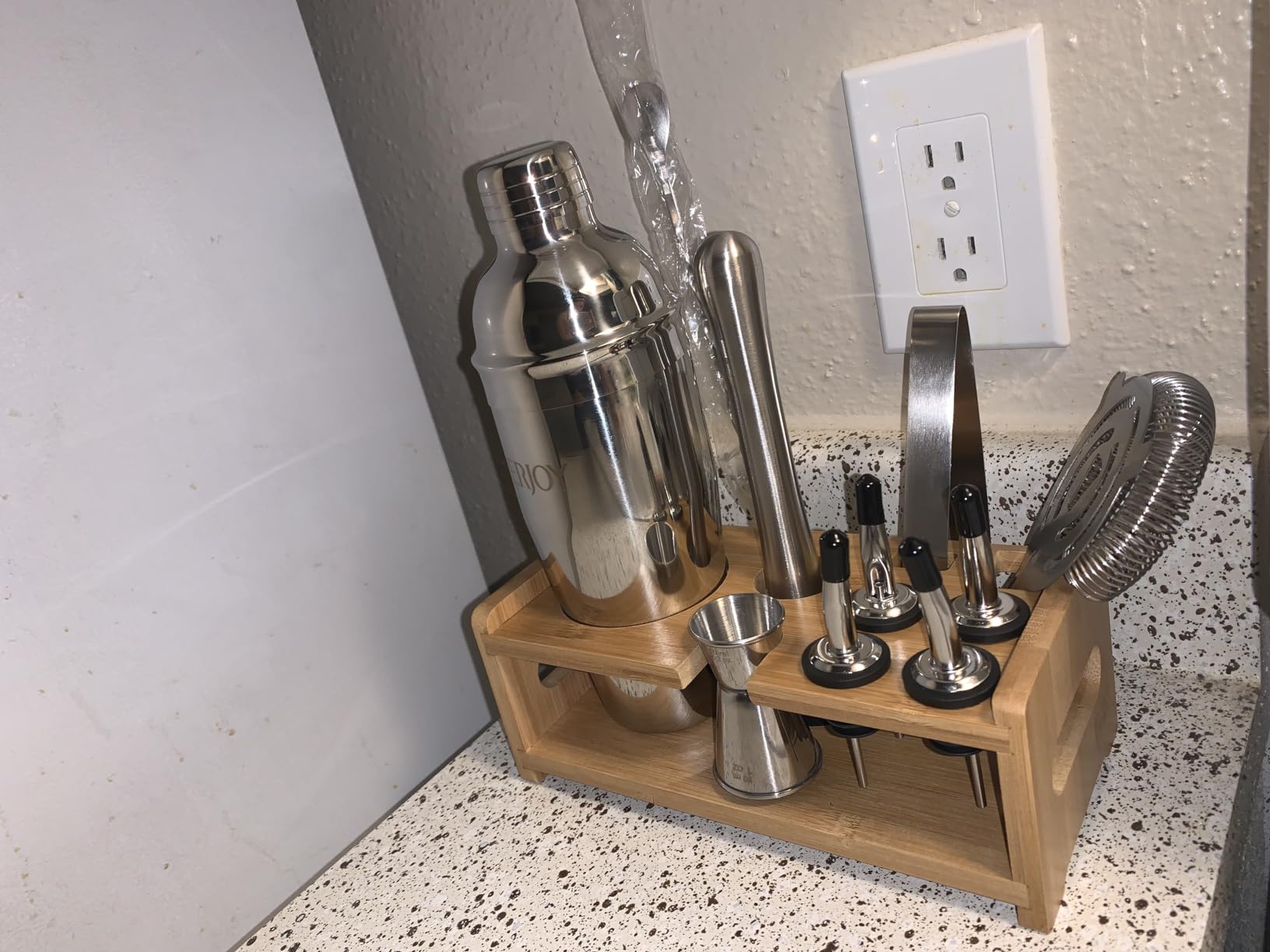 Cocktail Shaker Set, 16 Piece Bartender Kit, Cocktail Shaker, Stainless Steel Bar Set Accessories, Boston Shaker, Drink Mixer Shaker, Bartending Bar Tools with Muddler Spoon Jigger customer photo 2