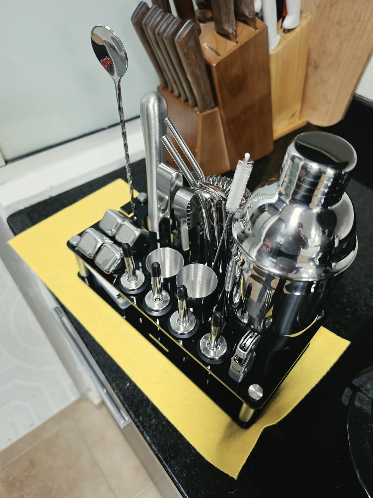 Cocktail Shaker Set, 23-Piece Stainless Steel Bartender Kit with Acrylic Stand & Cocktail Recipes Booklet, Professional Bar Tools for Drink Mixing, Home, Bar, Party (Include 4 Whiskey Stones) customer photo 2