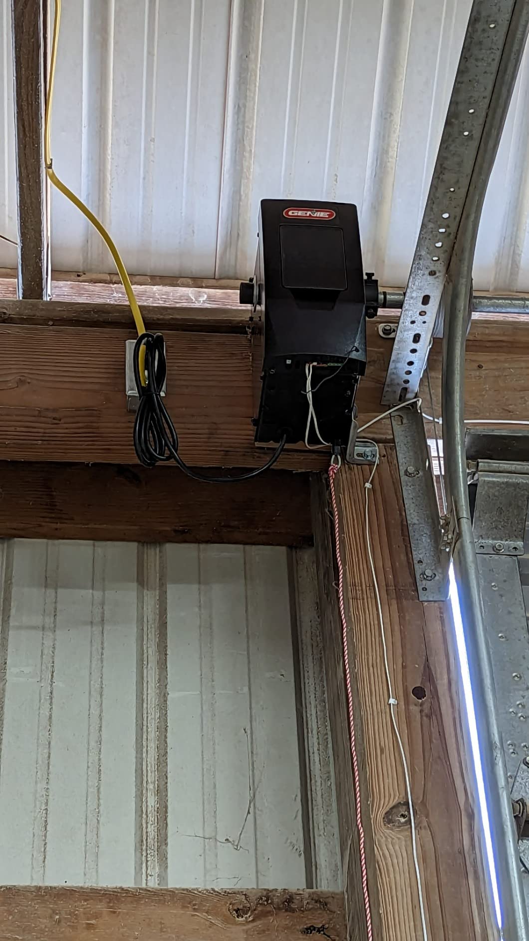 Genie 6072H-O Residential Wall Mounted Garage Door Opener customer photo 2