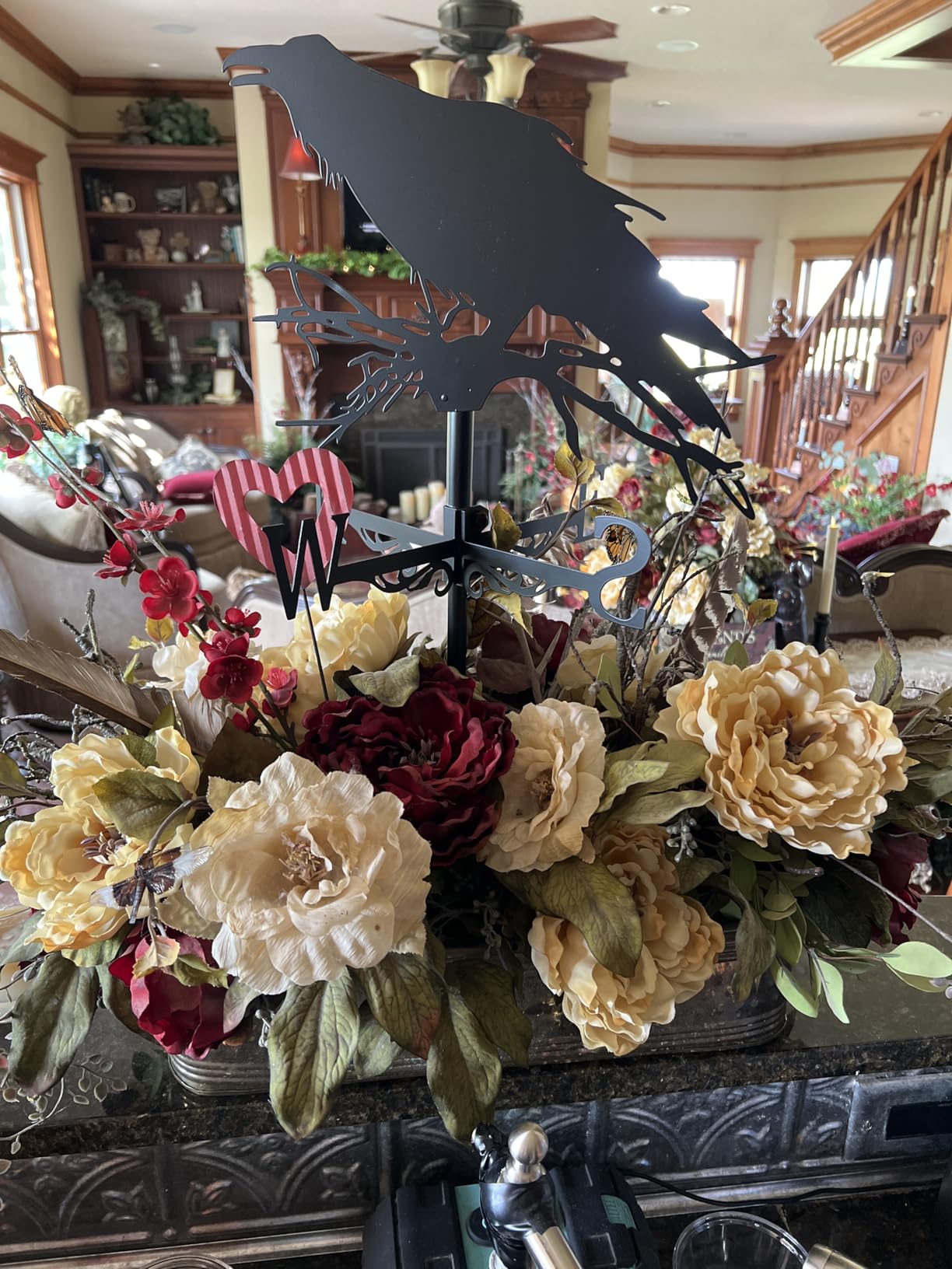 SUPERDANT Crow Weathervane Raven Weather Vane for Yard Animal Metal Wind Vanes Roof Mount for Outside Garden Black Weathervanes Farmhouse Farm Barn Sheds Patio Outdoor Halloween Decorations Gifts customer photo 1