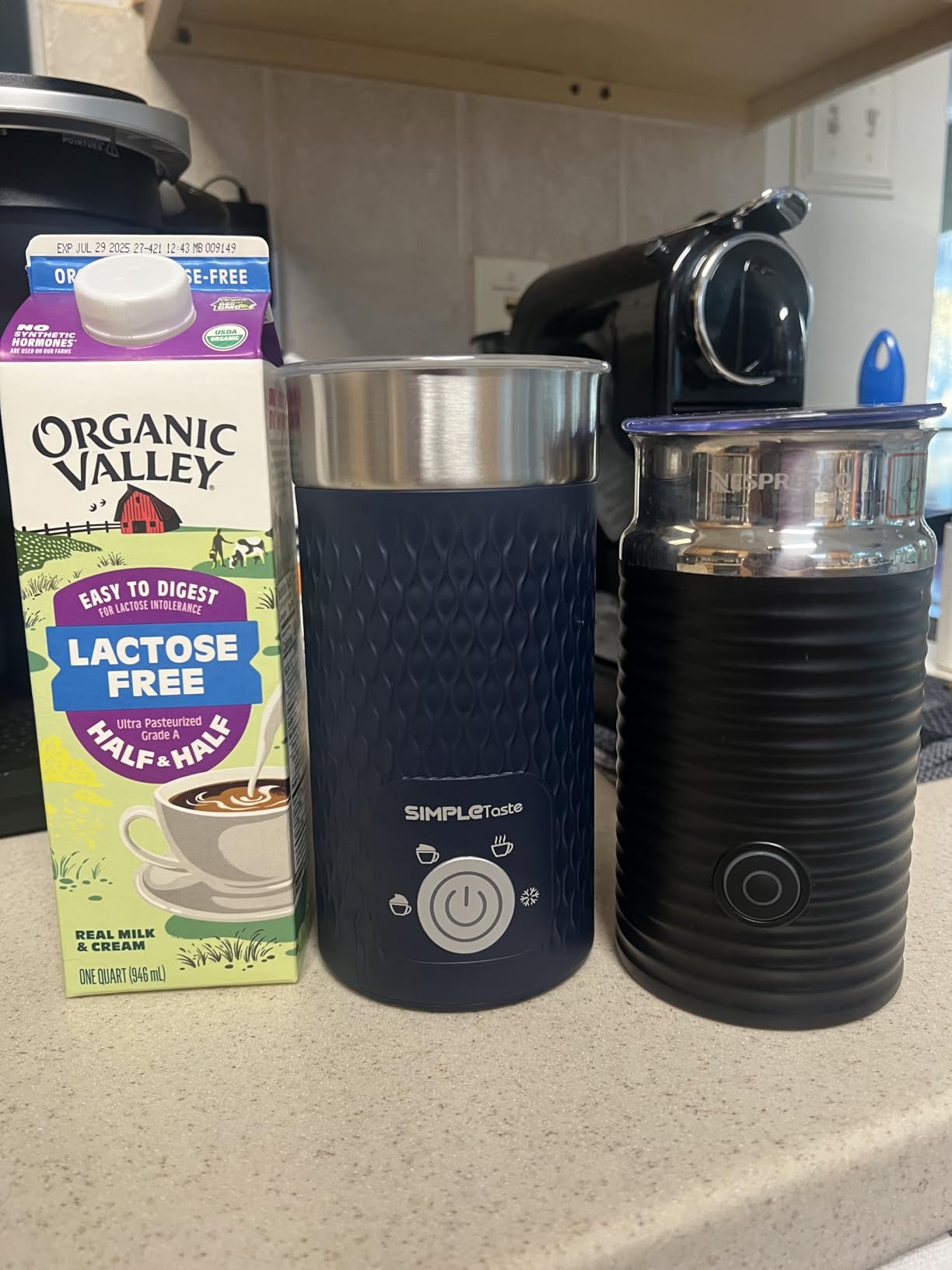 SIMPLETASTE Milk Frother, 4-in-1 Electric Milk Steamer, Automatic Warm and Cold Foam Maker and Milk Warmer for Latte, Cappuccinos, Macchiato customer photo 2