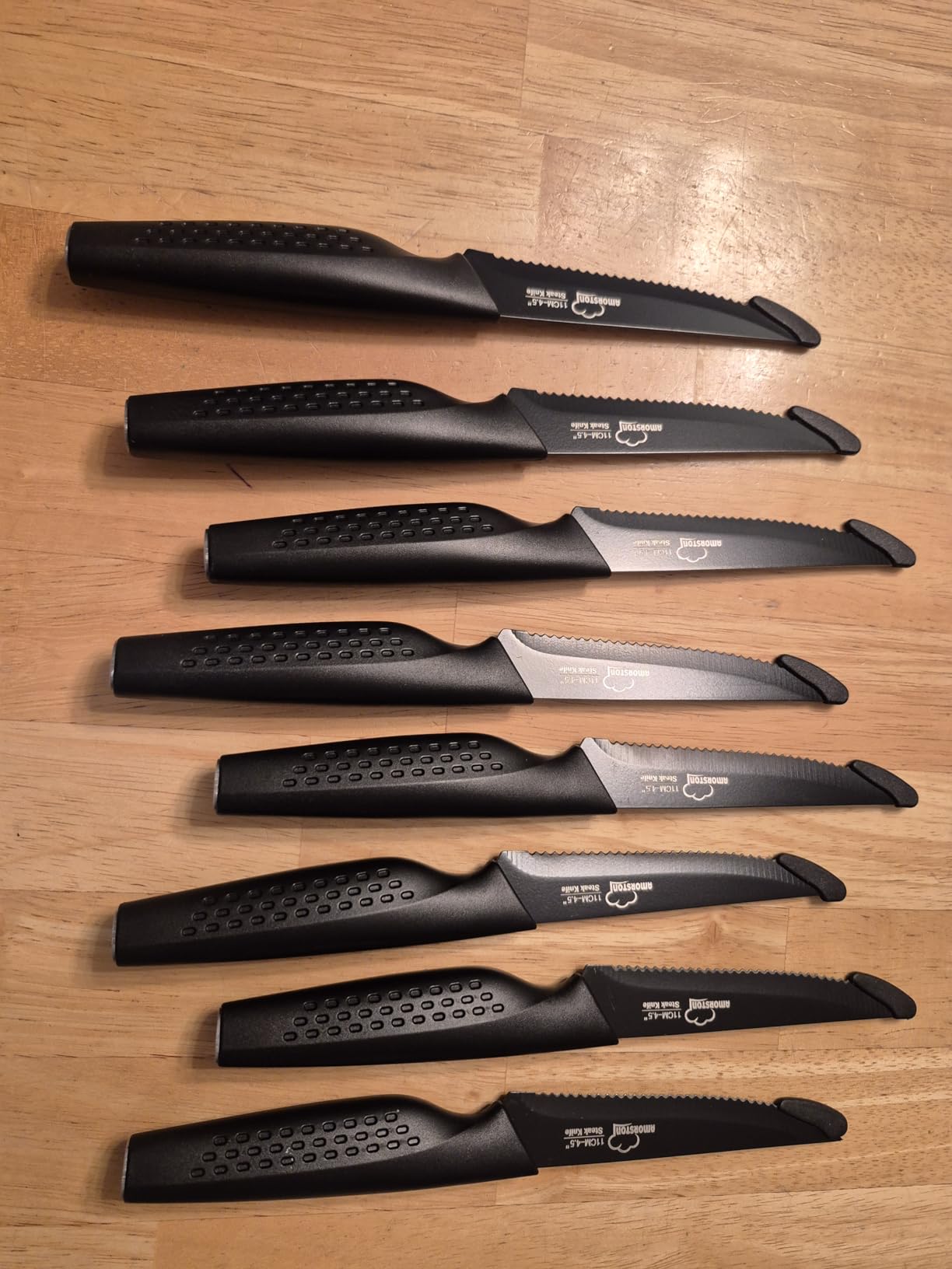 Amorston Steak Knives, Steak Knives Set of 8, Stainless Steel Steak Knife Set, Serrated Knives Dishwasher Safe, Elegant Black Mothers Day Gifts for Women customer photo 2