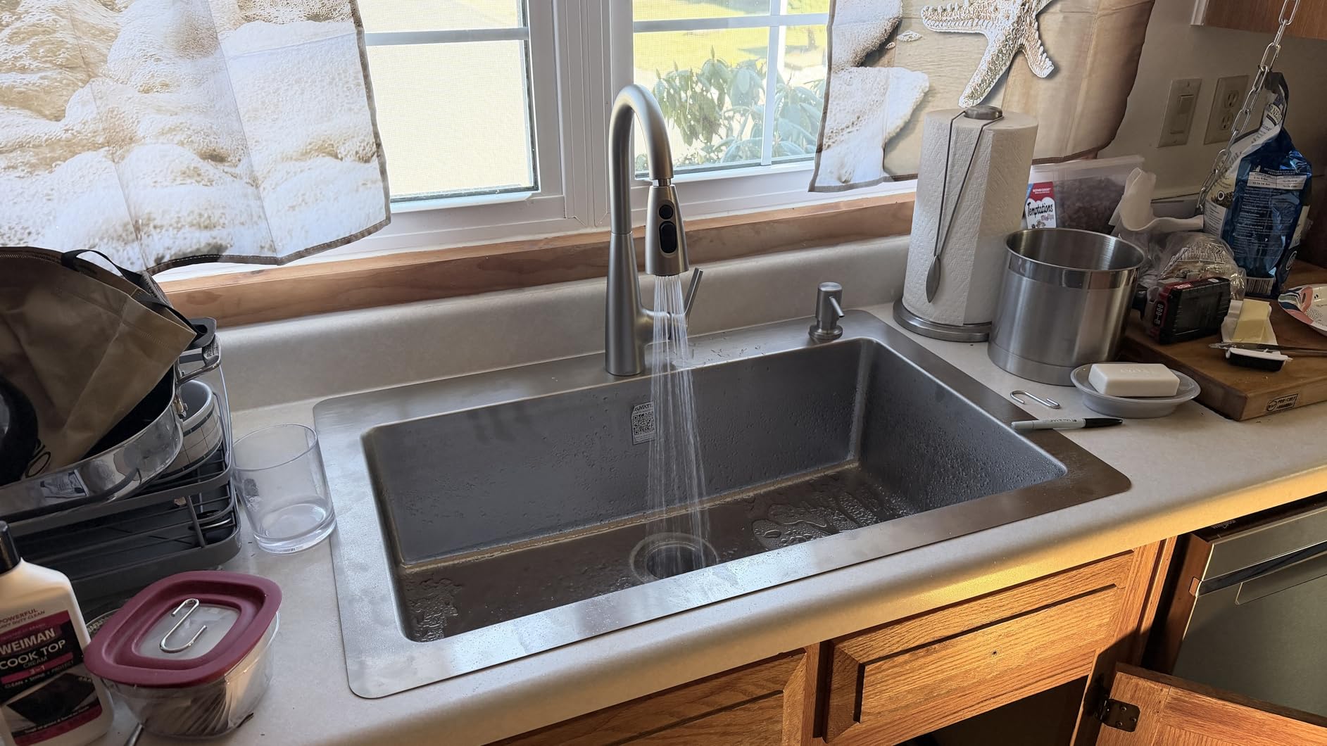 Moen Haelyn Matte Black Kitchen Faucet Featuring Pulldown Sprayer with Power Boost for a Faster Clean, Modern Kitchen Faucet, Single-Handle Easy Installation, 87627BL customer photo 1