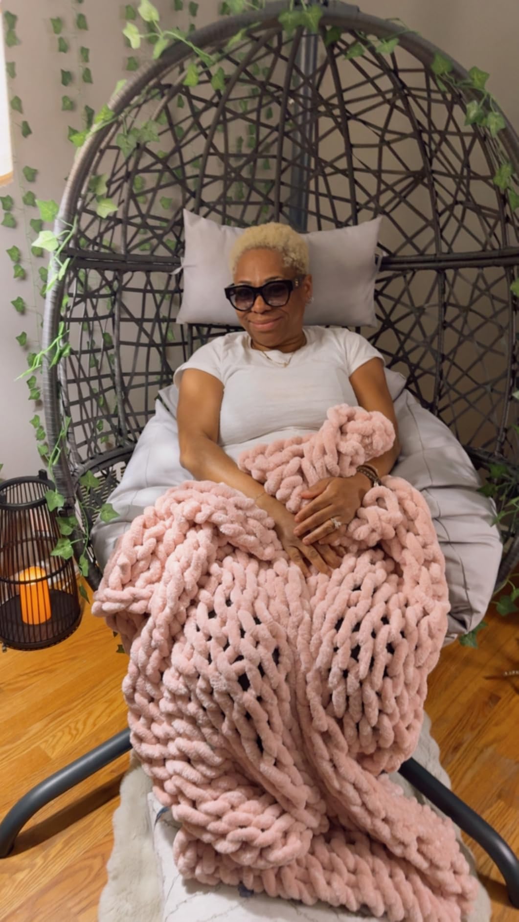 Maetoow Chenille Chunky Knit Blanket Throw (40x50 Inch), Handmade Warm & Cozy Blanket Couch, Bed, Home Decor customer photo 1