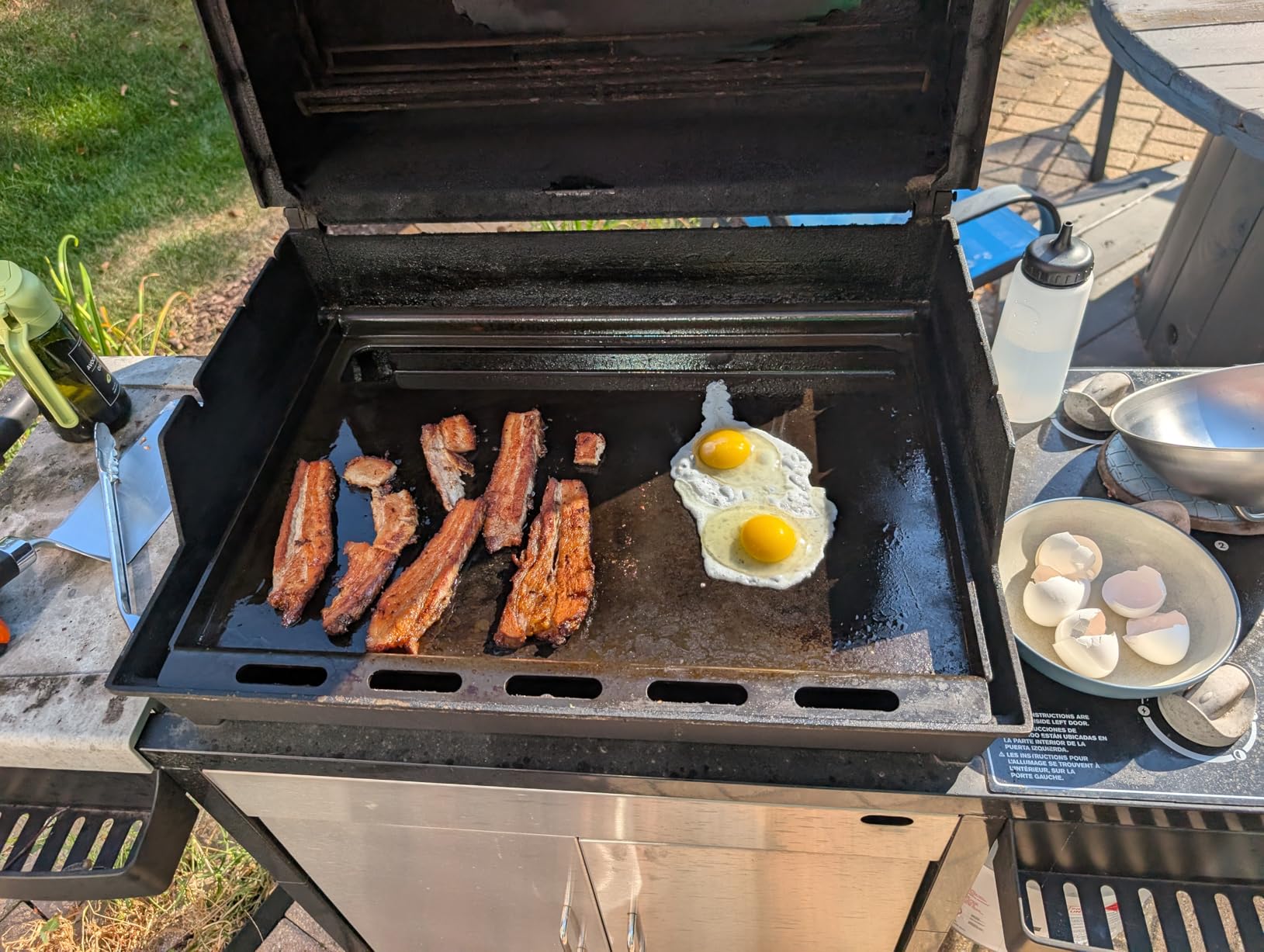 Weber Rust-Resistant Outdoor Griddle Insert, Full-Size - Pre-Seasoned Carbon Steel Griddle for Summit and Genesis 300 Series (3 Burners), Gas Grills customer photo 1