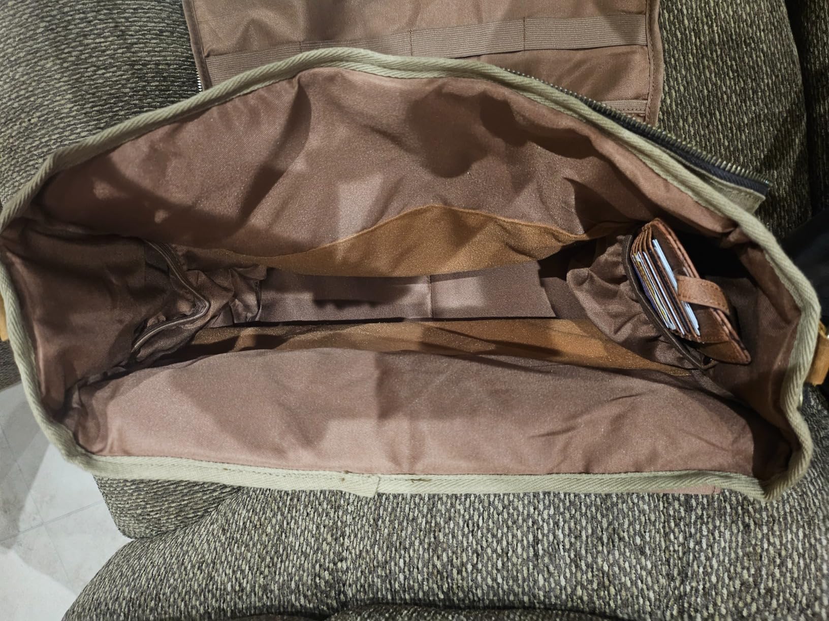 LoDrid Portable Bartender Bag for Bar Kits, Vintage Genuine Leather Waxed Canvas Travel Bar Case with Thick Inner Dividers and Adjustable Shoulder Strap for Cocktail Making, Bag Only,(Patent Design) customer photo 2