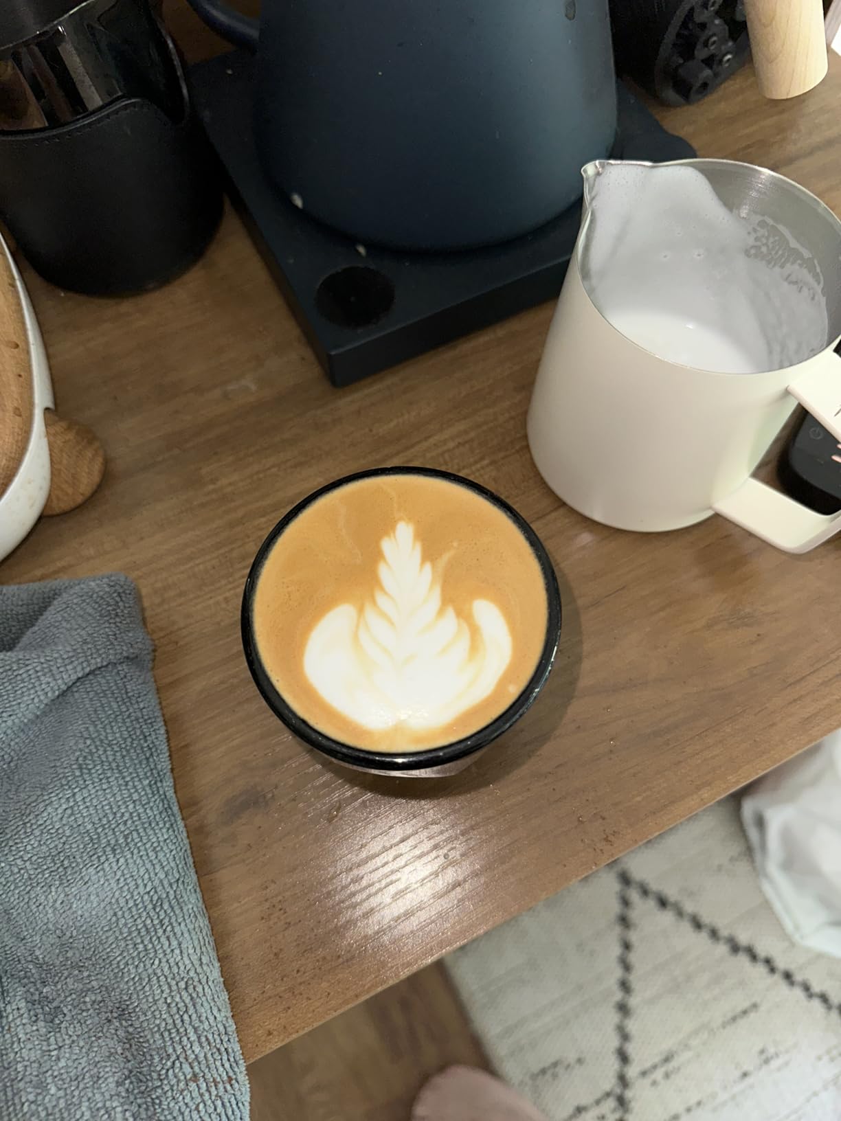 MHW-3BOMBER Espresso Steaming Pitcher Milk Frothing Pitcher Stainless Steel Milk Coffee Cappuccino Latte Art Barista Cup 16.9oz/500ml customer photo 1