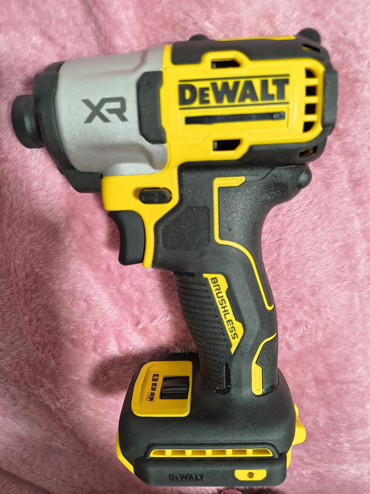DEWALT DCF845B Impact Driver customer photo 1